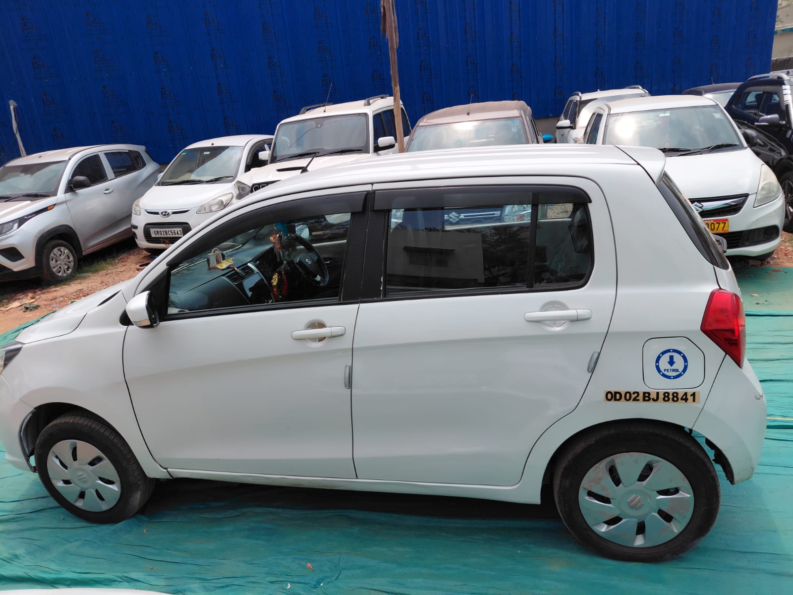 Vehicle image 8