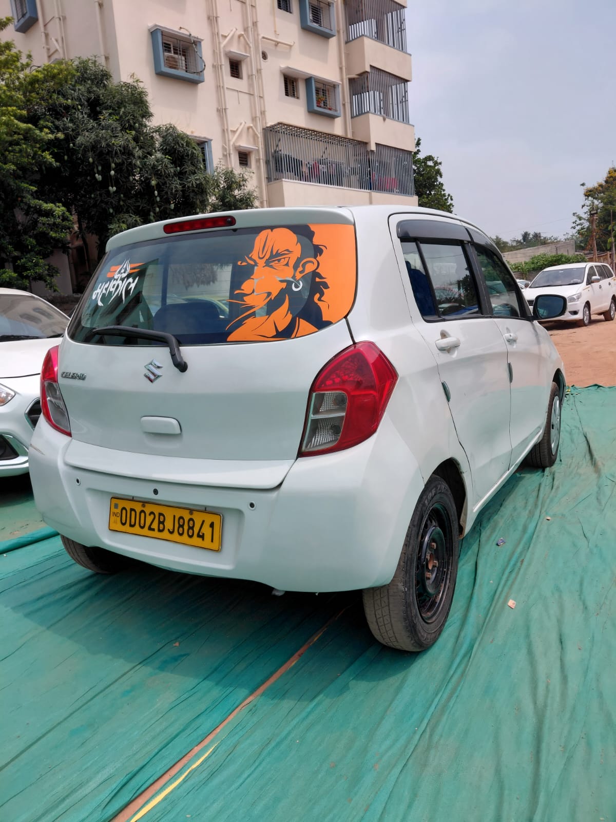 Vehicle image 4