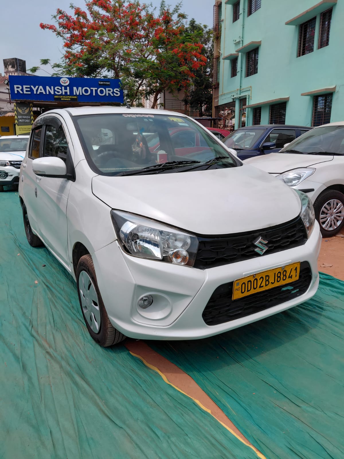 Vehicle image 2