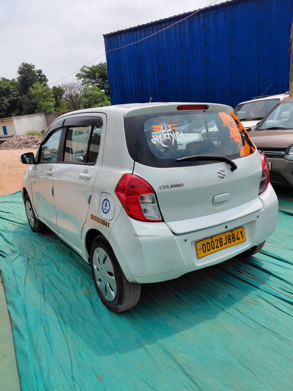 Vehicle image 9