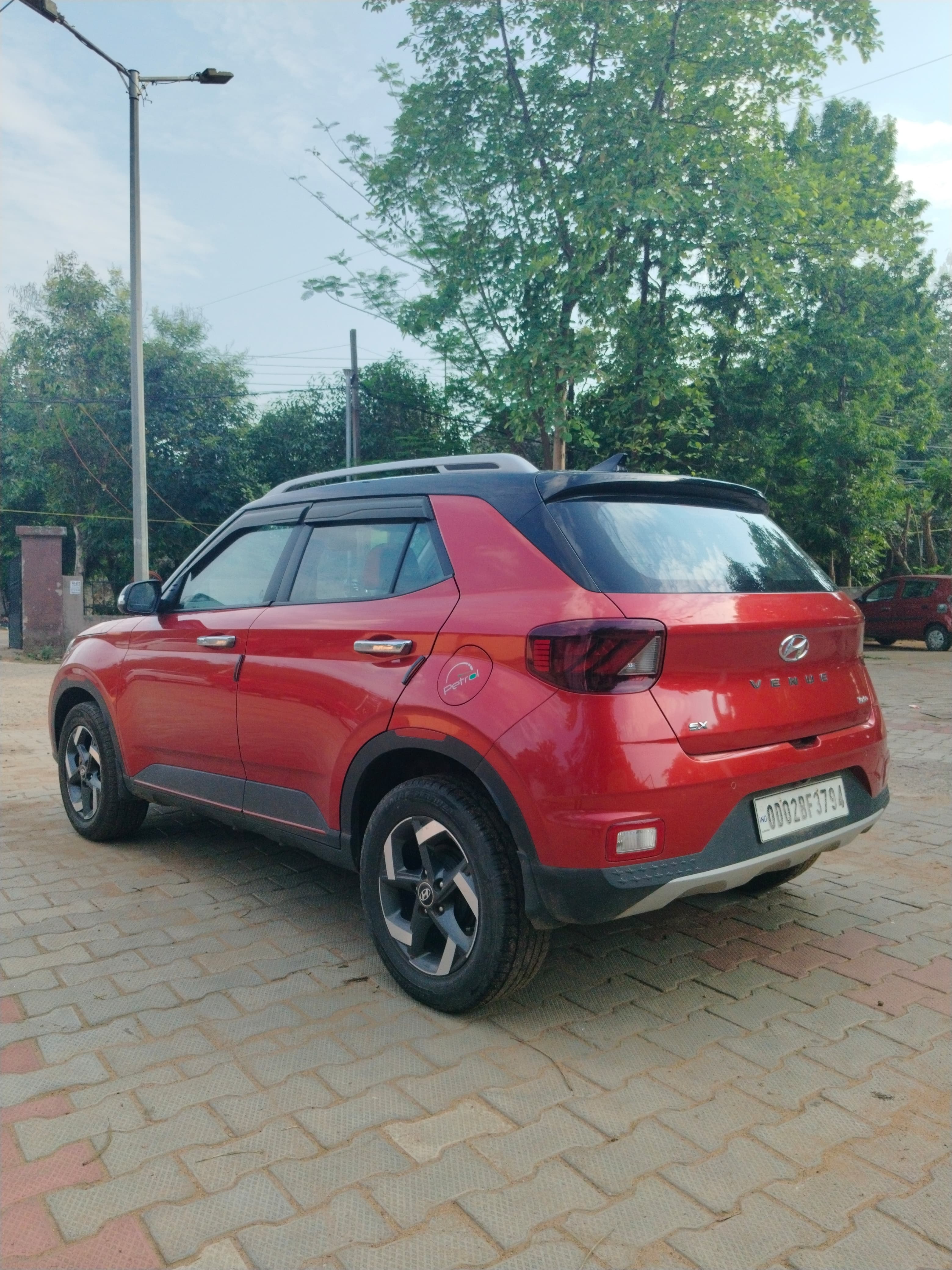 Vehicle image 3