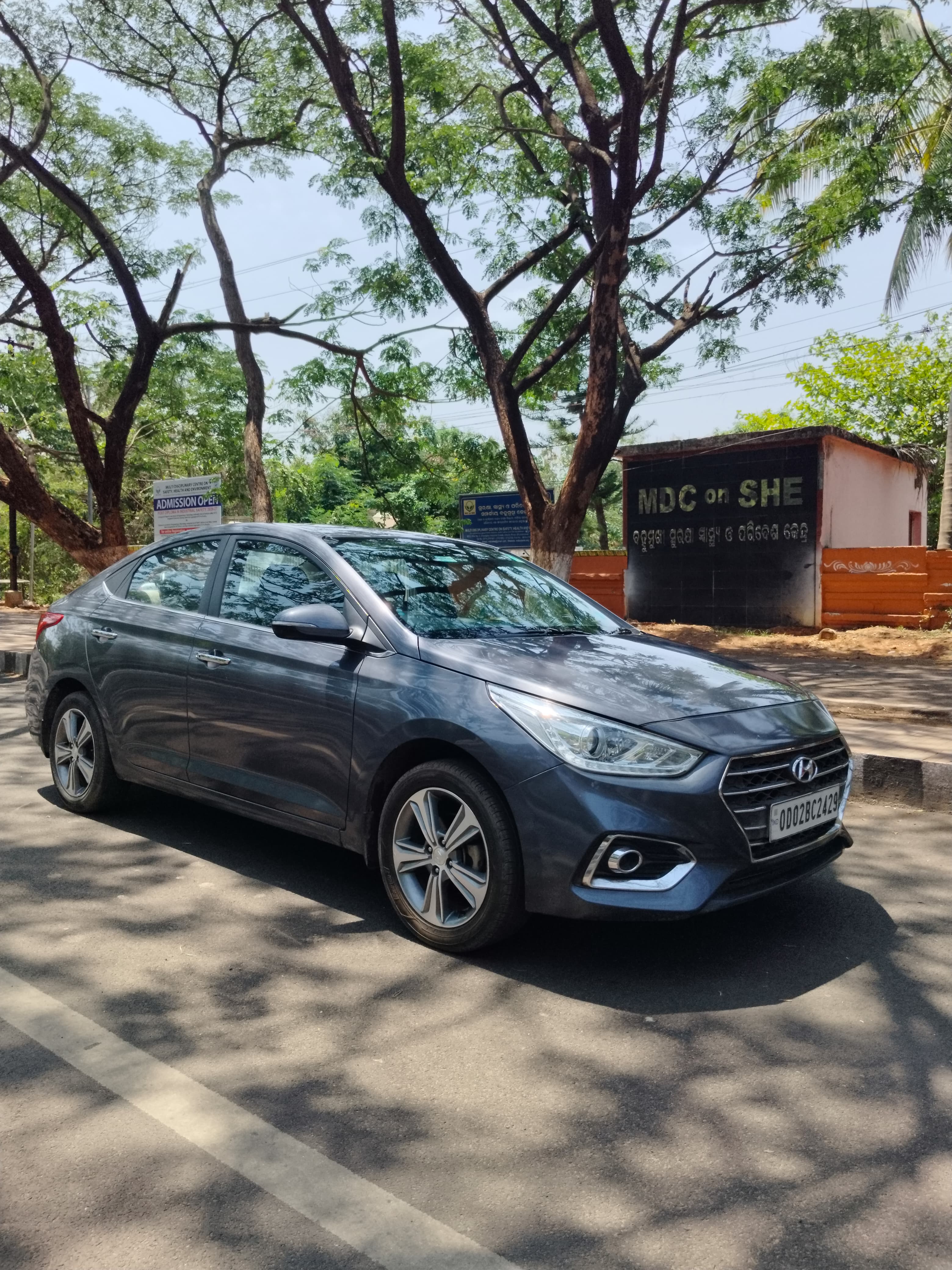 Vehicle image 3