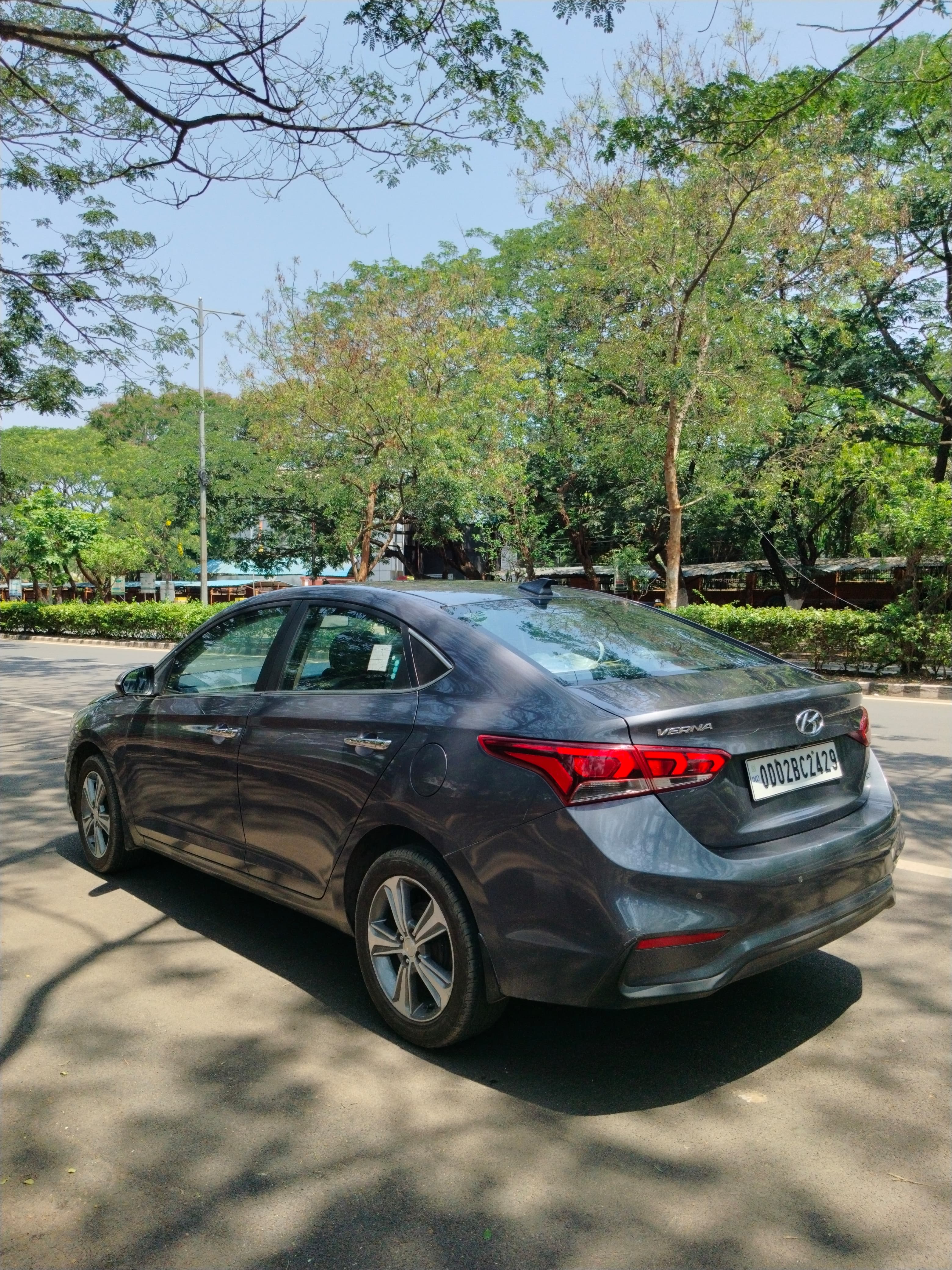 Vehicle image 11