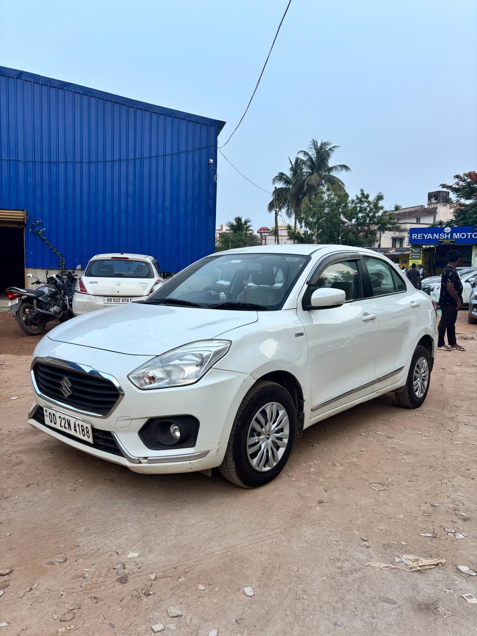 Vehicle image 12