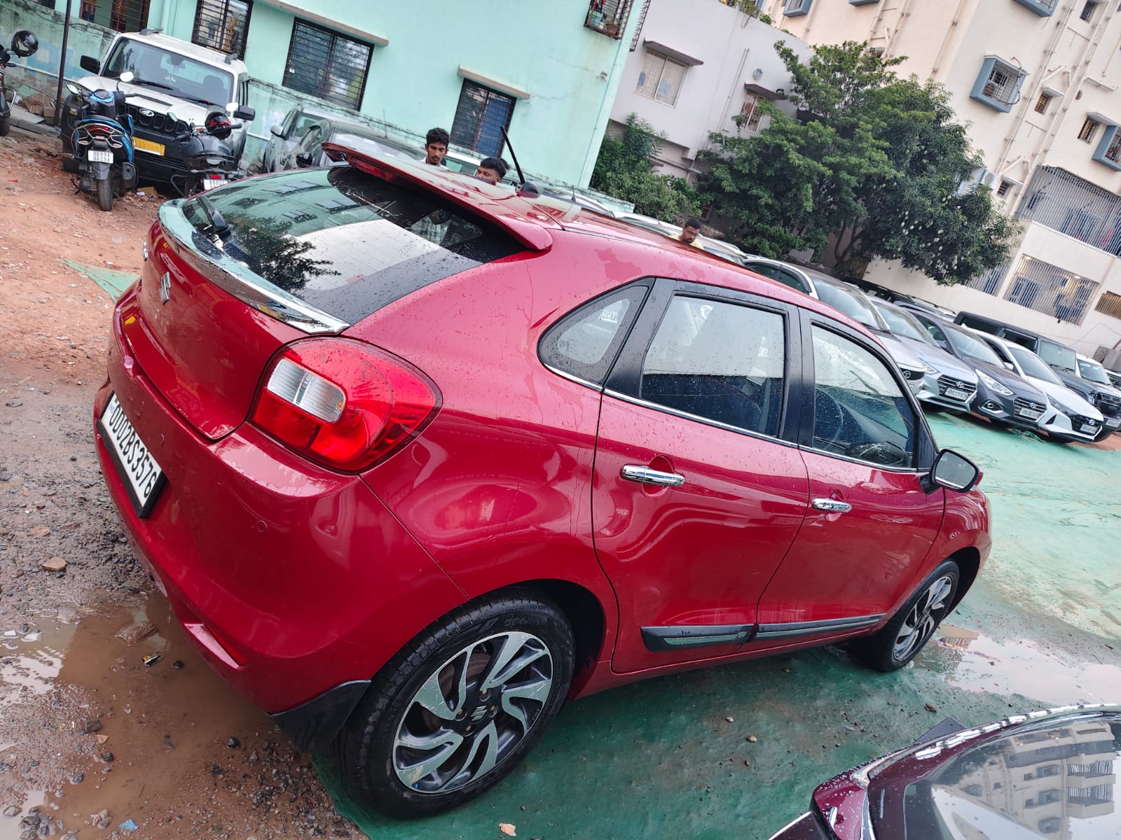 Vehicle image 6
