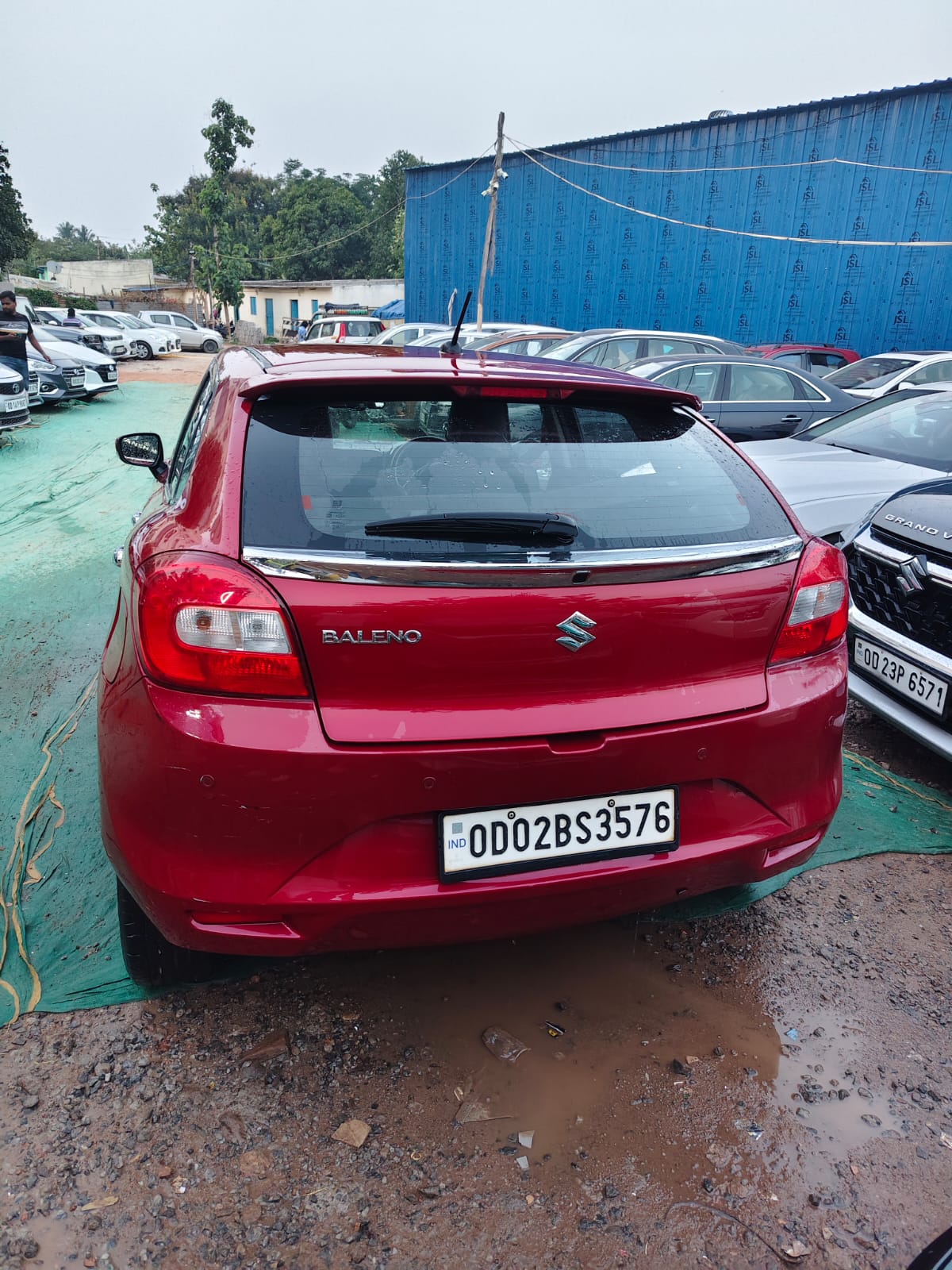 Vehicle image 8