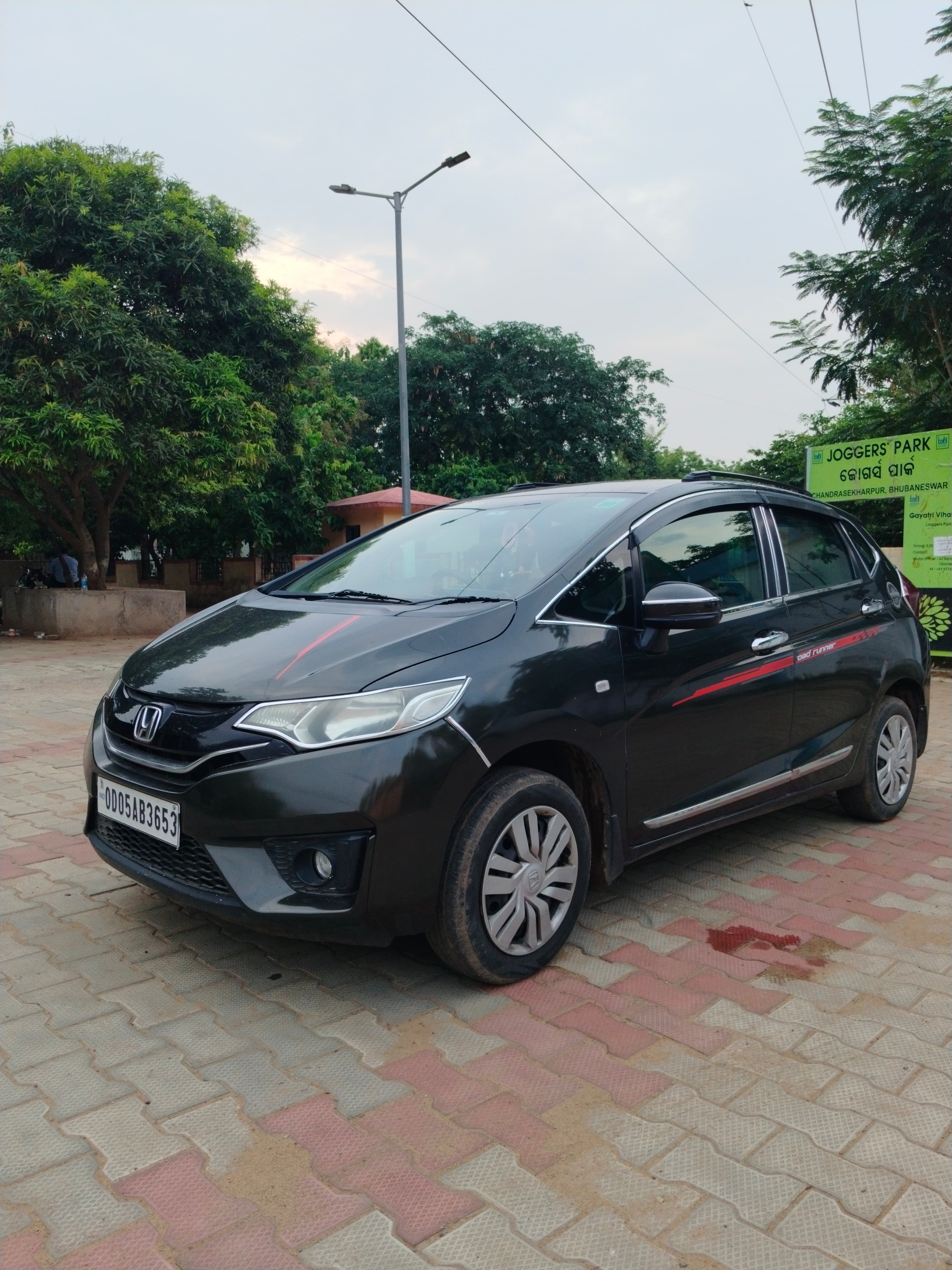 Vehicle image 7