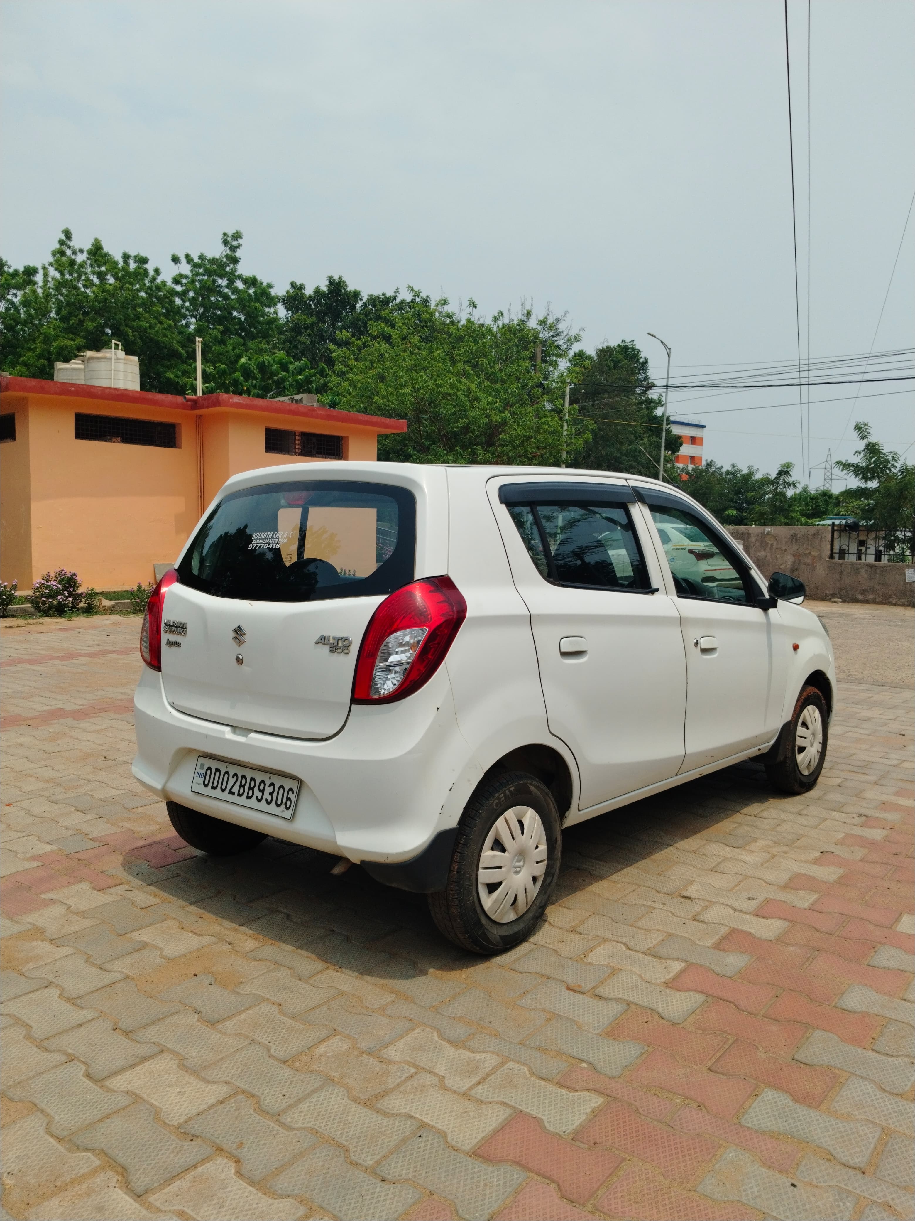 Vehicle image 7