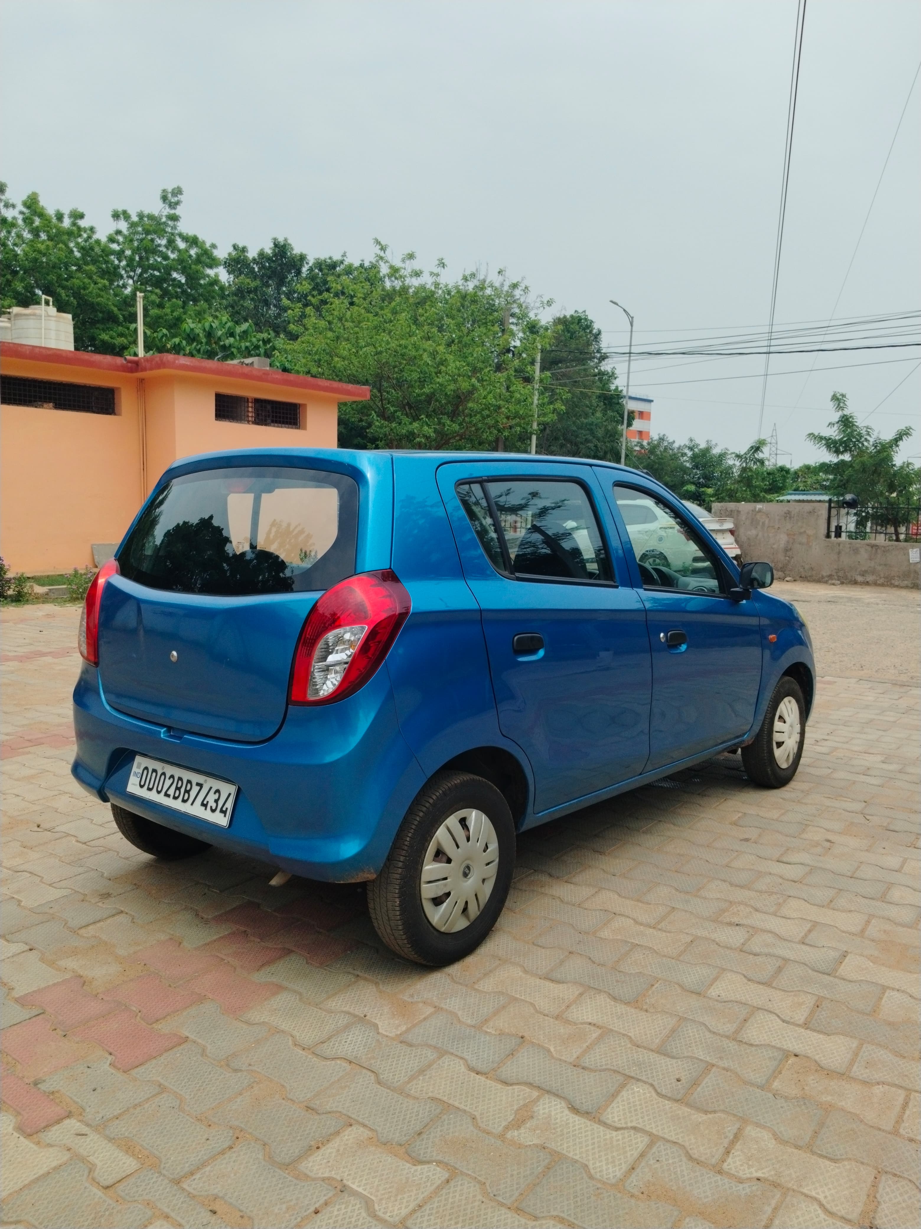 Vehicle image 8