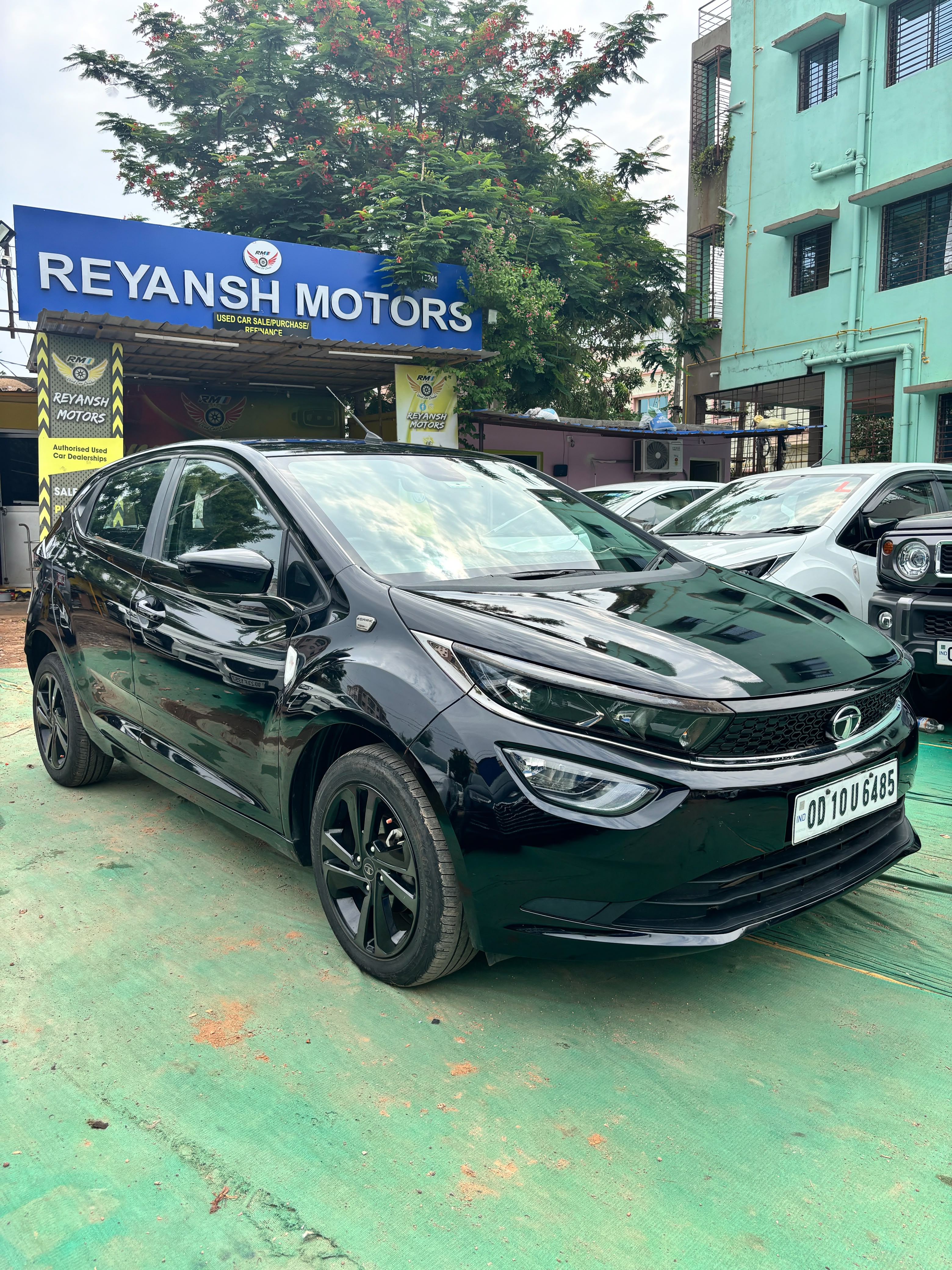 Vehicle image 2