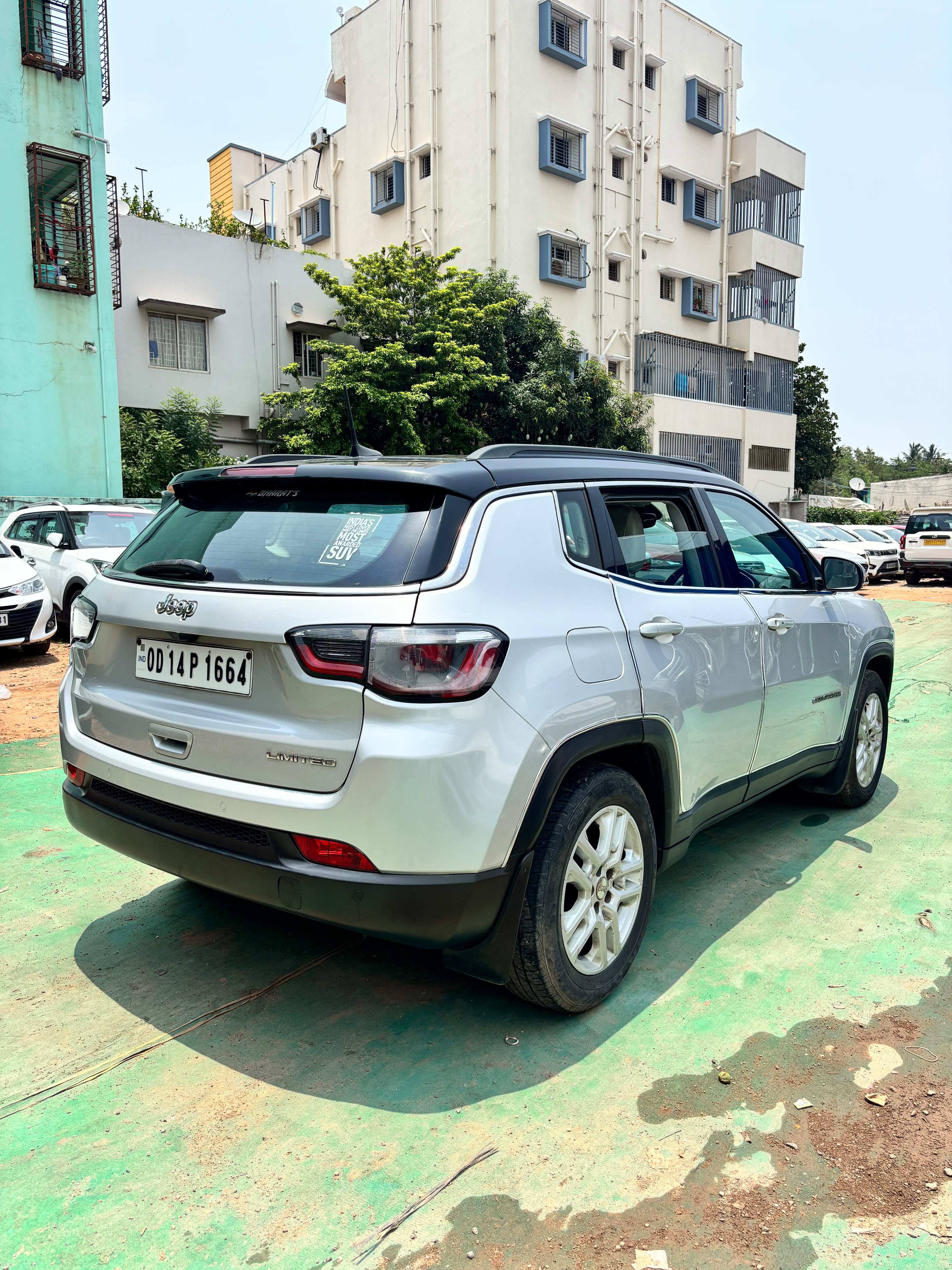Vehicle image 3