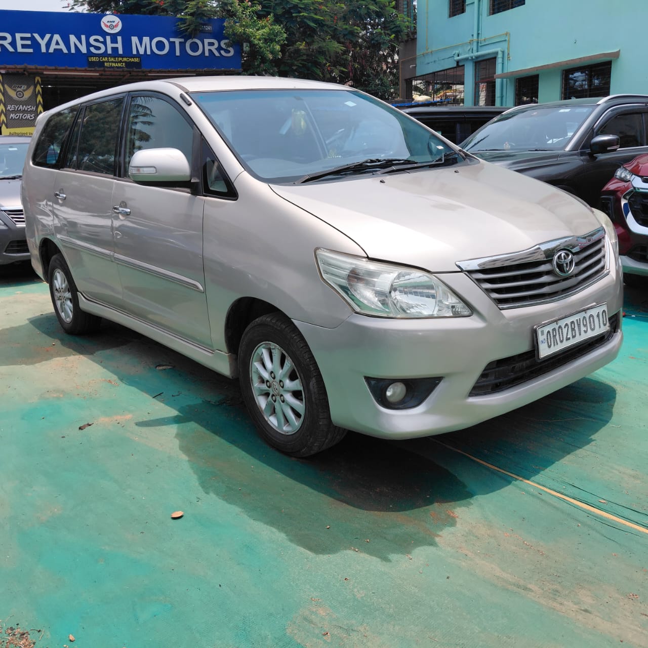 Vehicle image 2