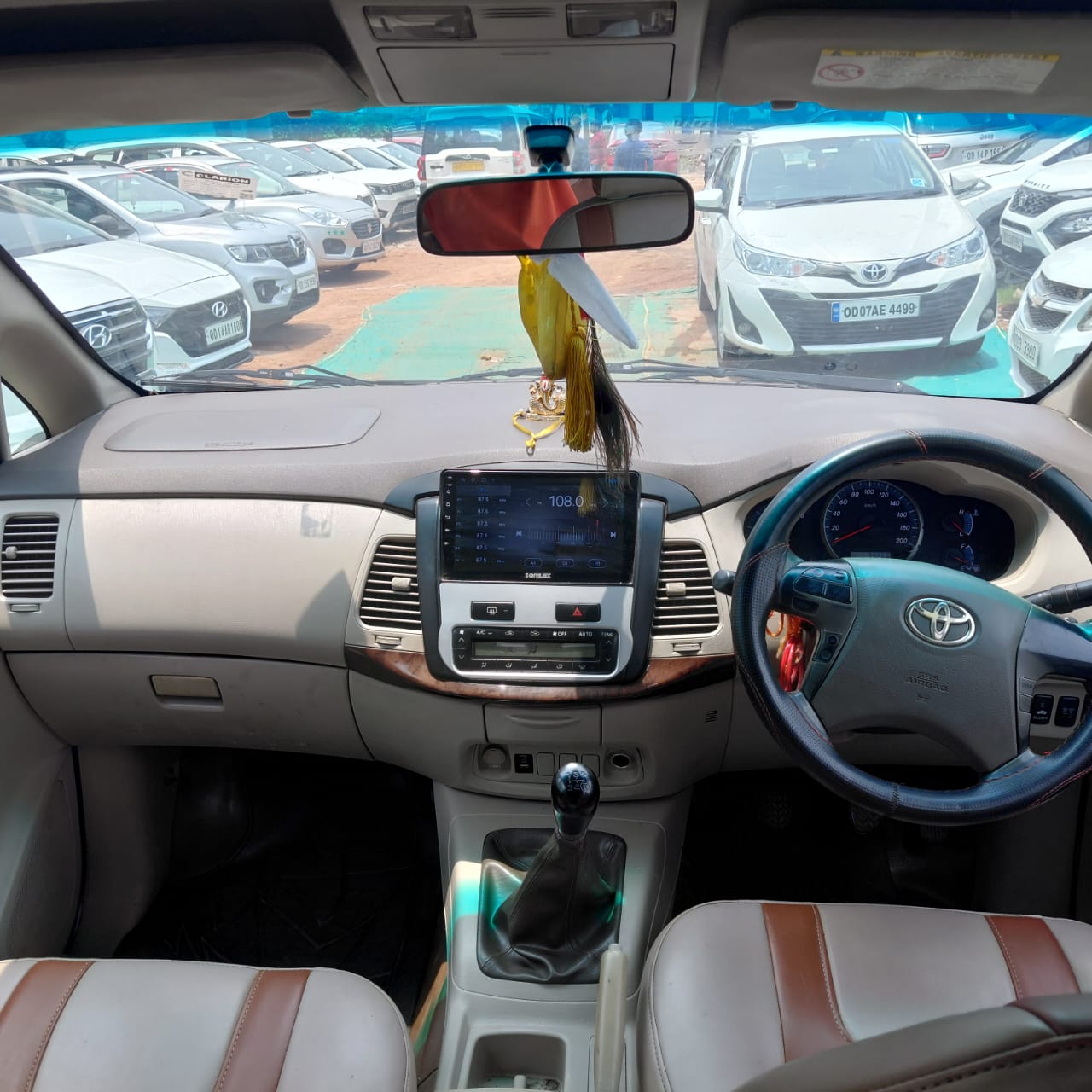 Vehicle image 9