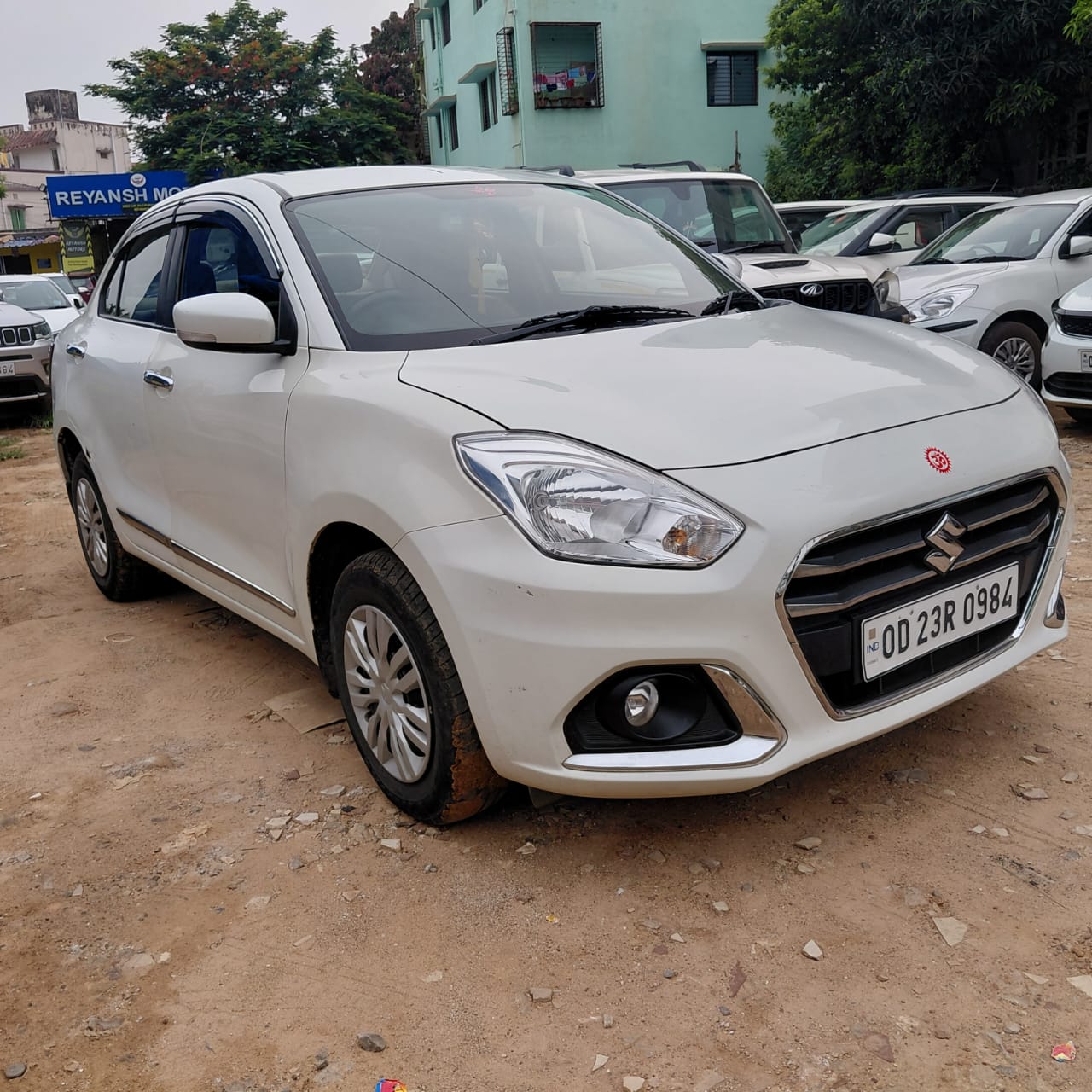 Vehicle image 3