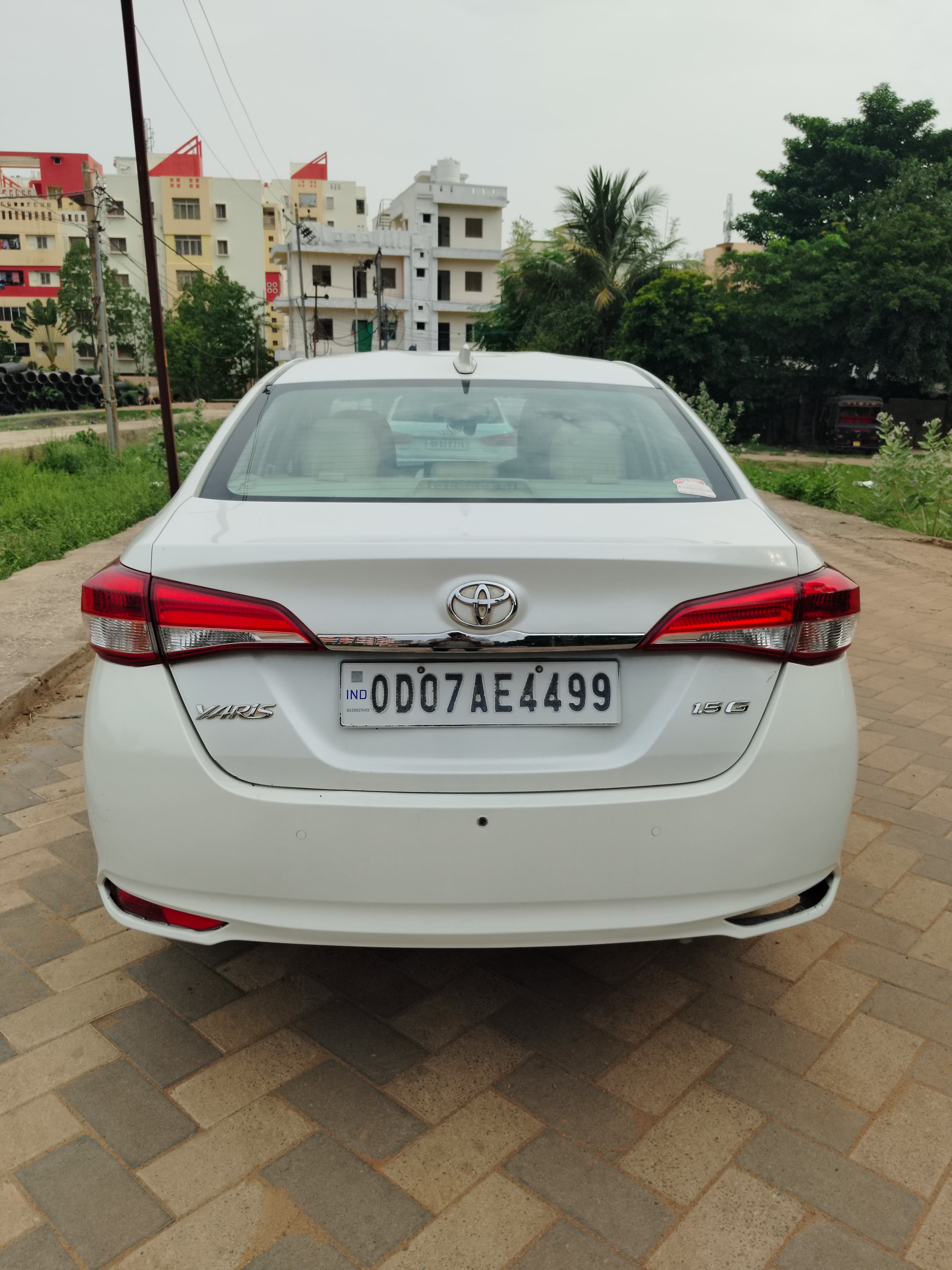 Vehicle image 11