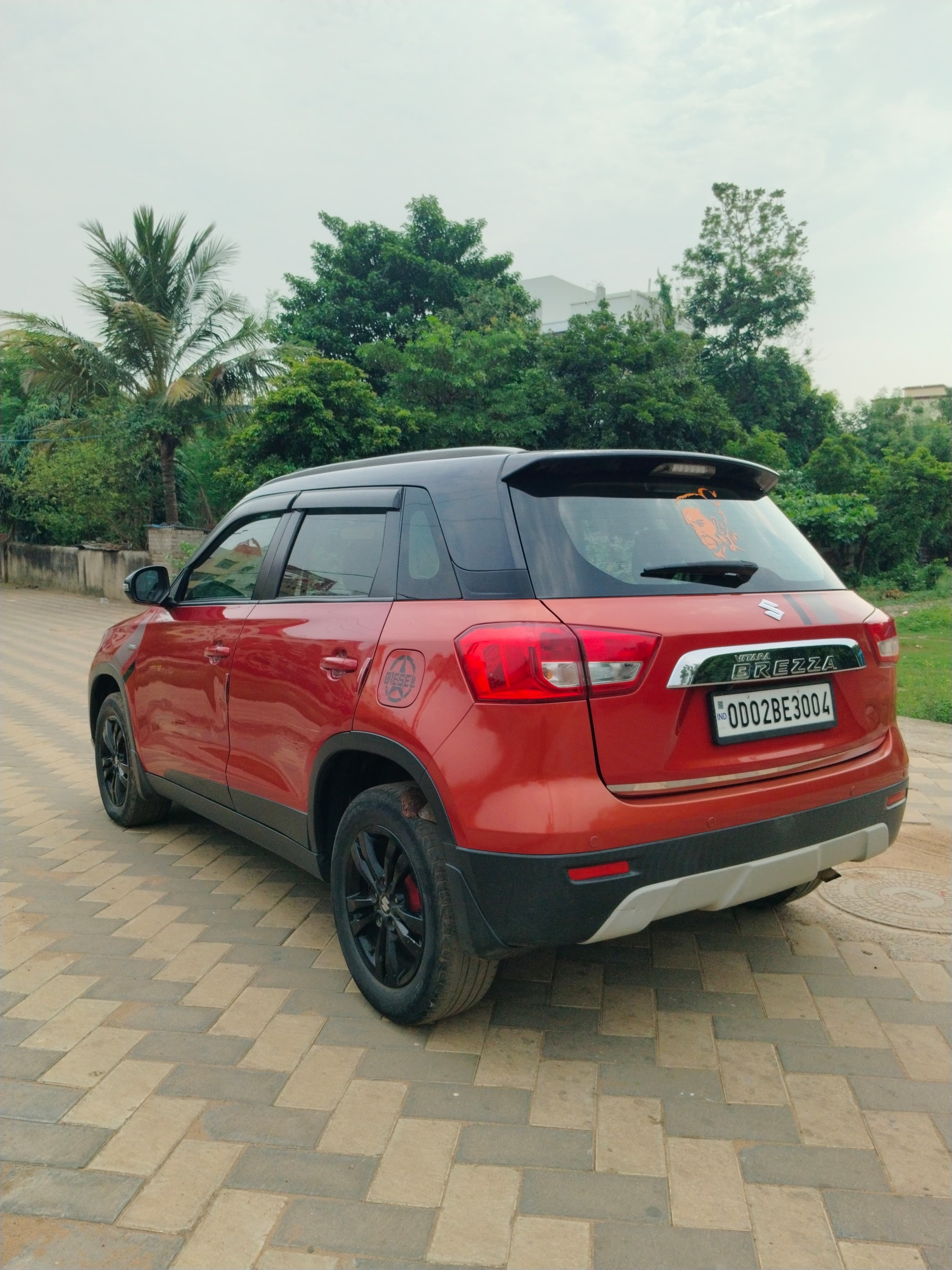 Vehicle image 10