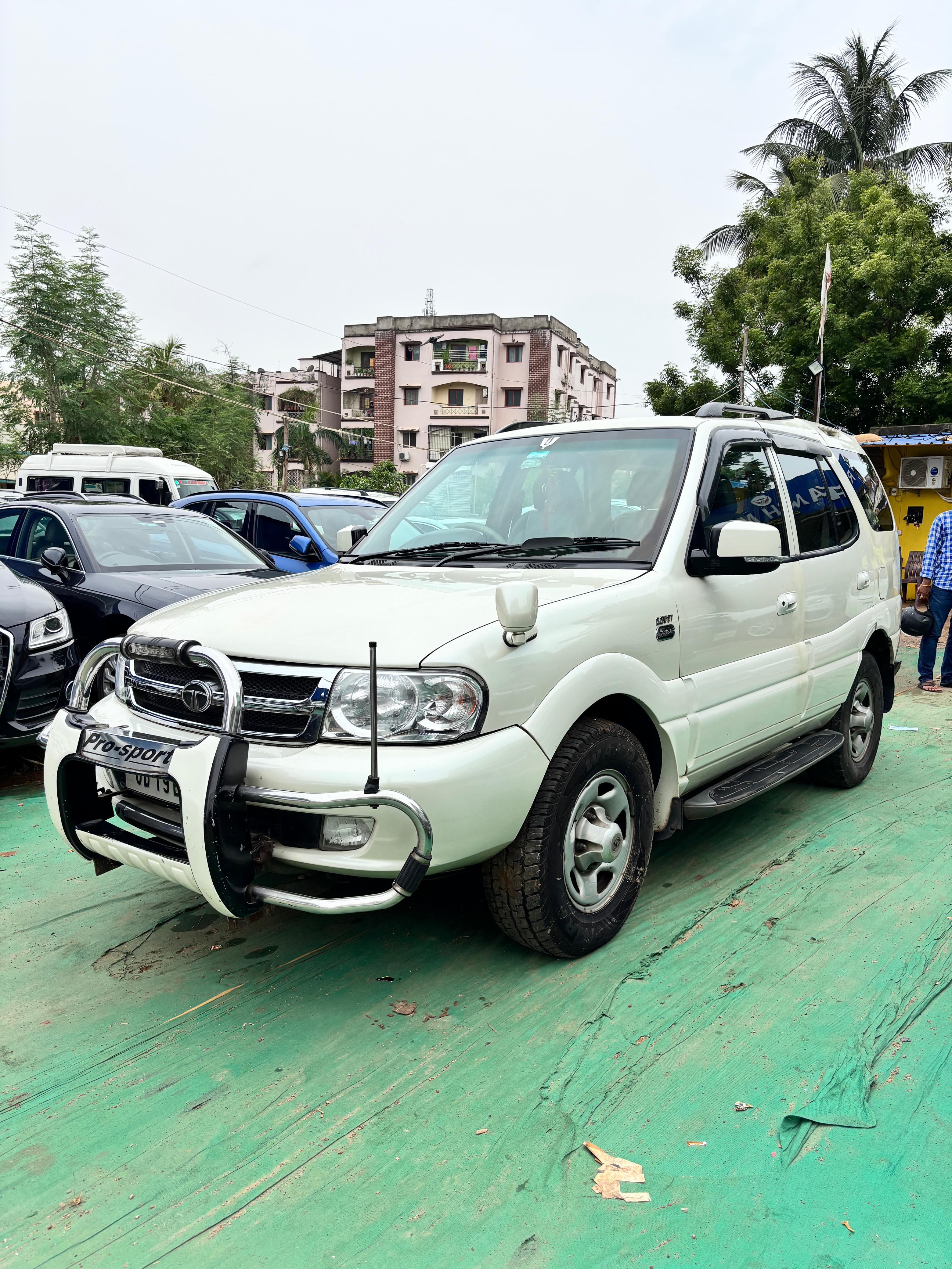 Vehicle image 9