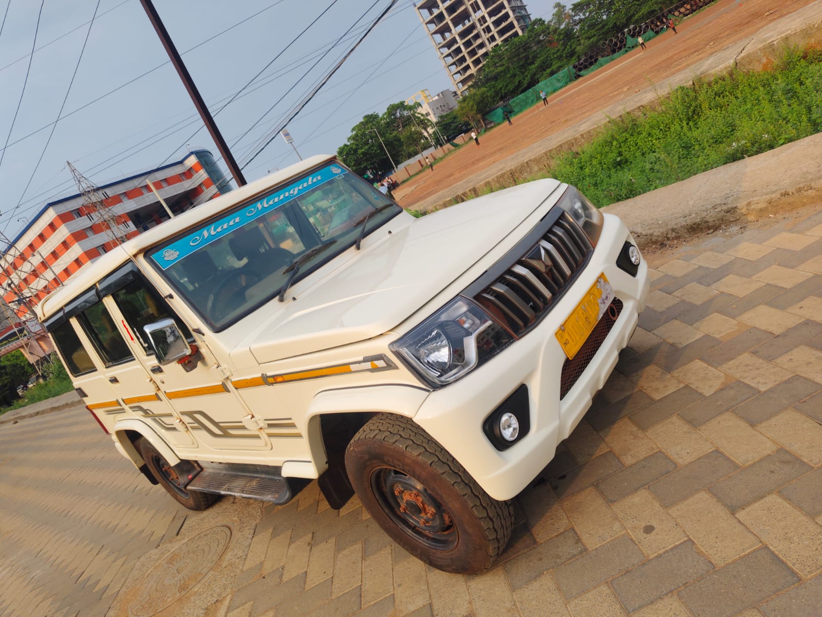 Vehicle image 5