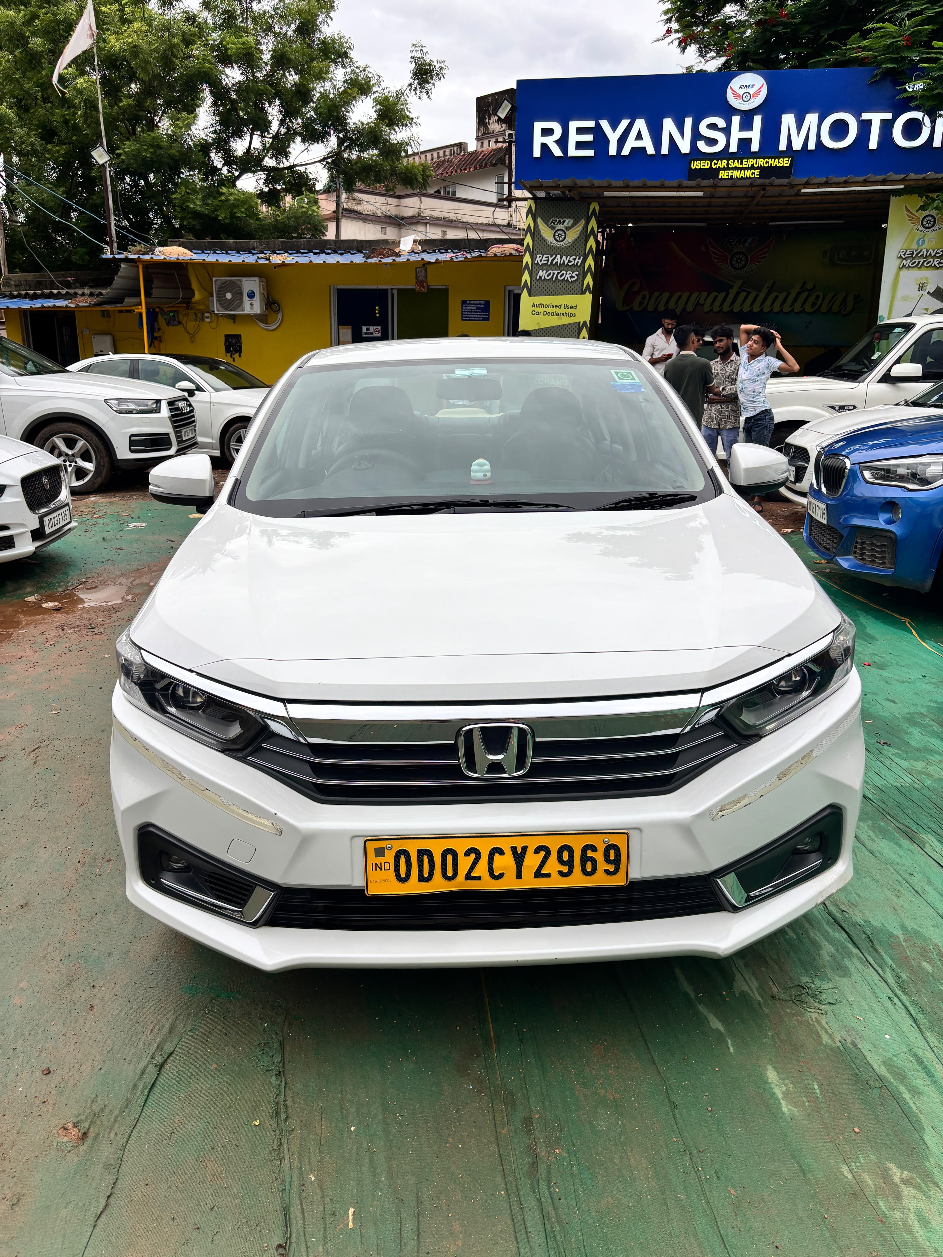 Vehicle image 2
