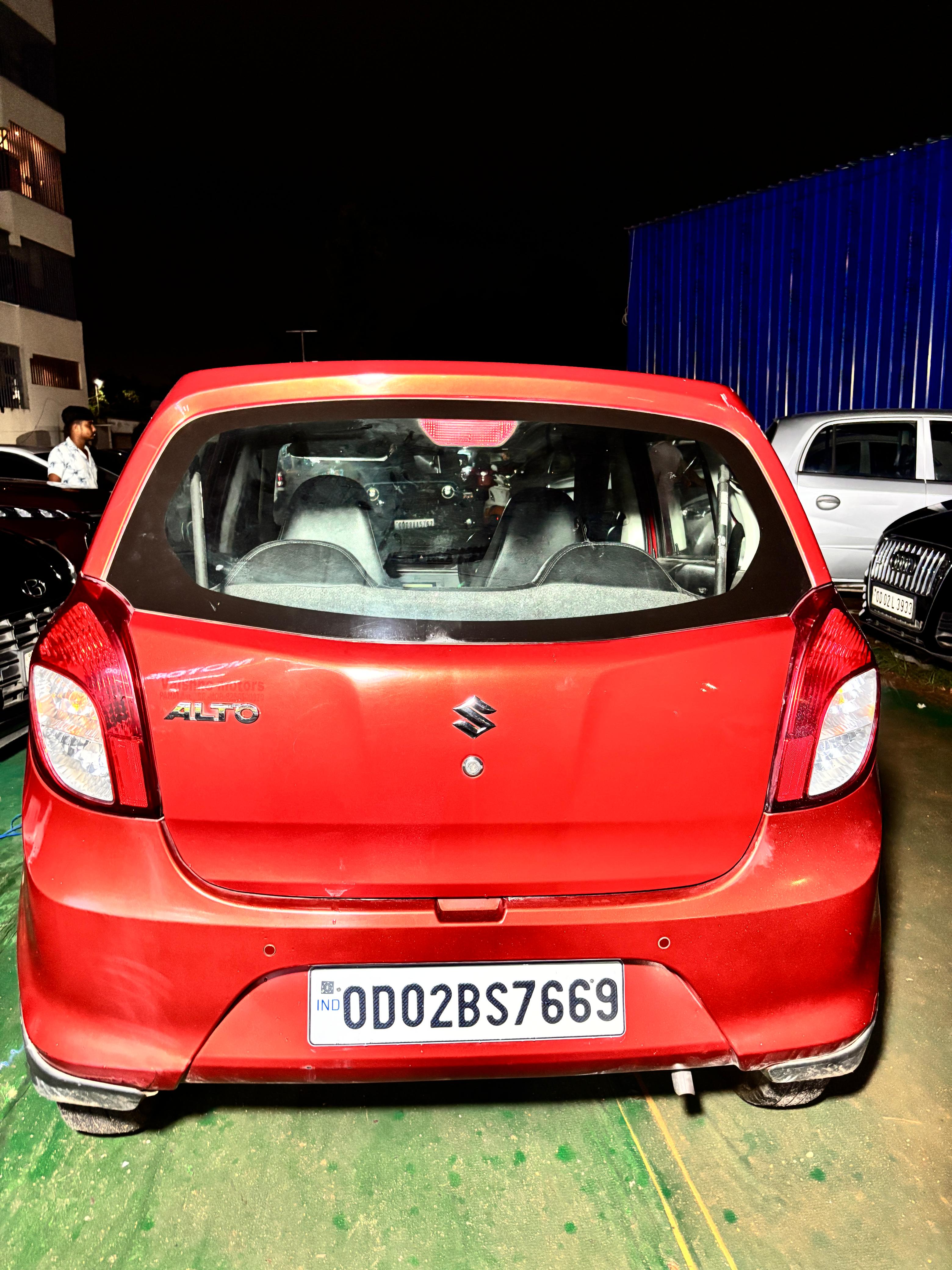 Vehicle image 9