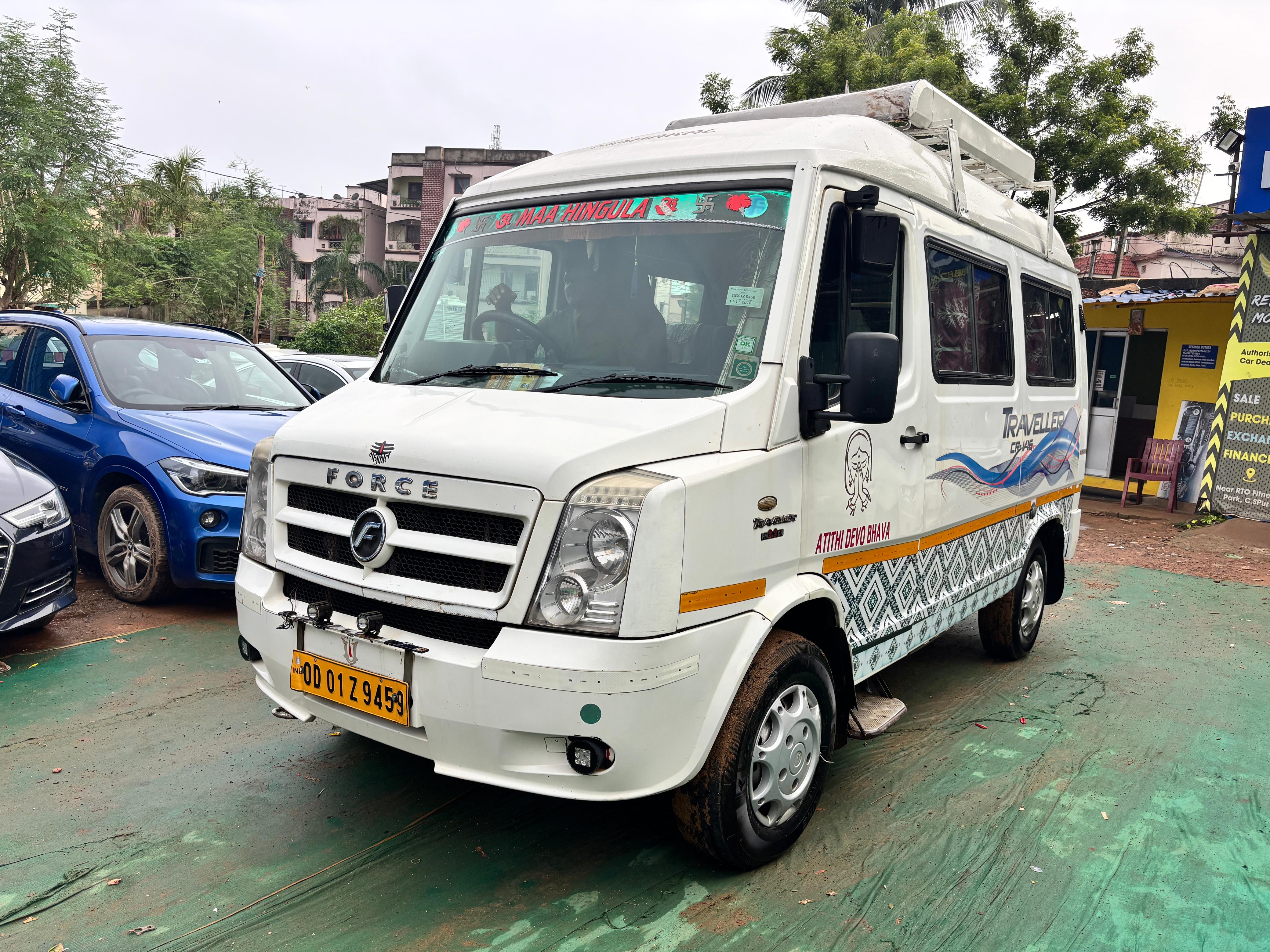 Vehicle image 7