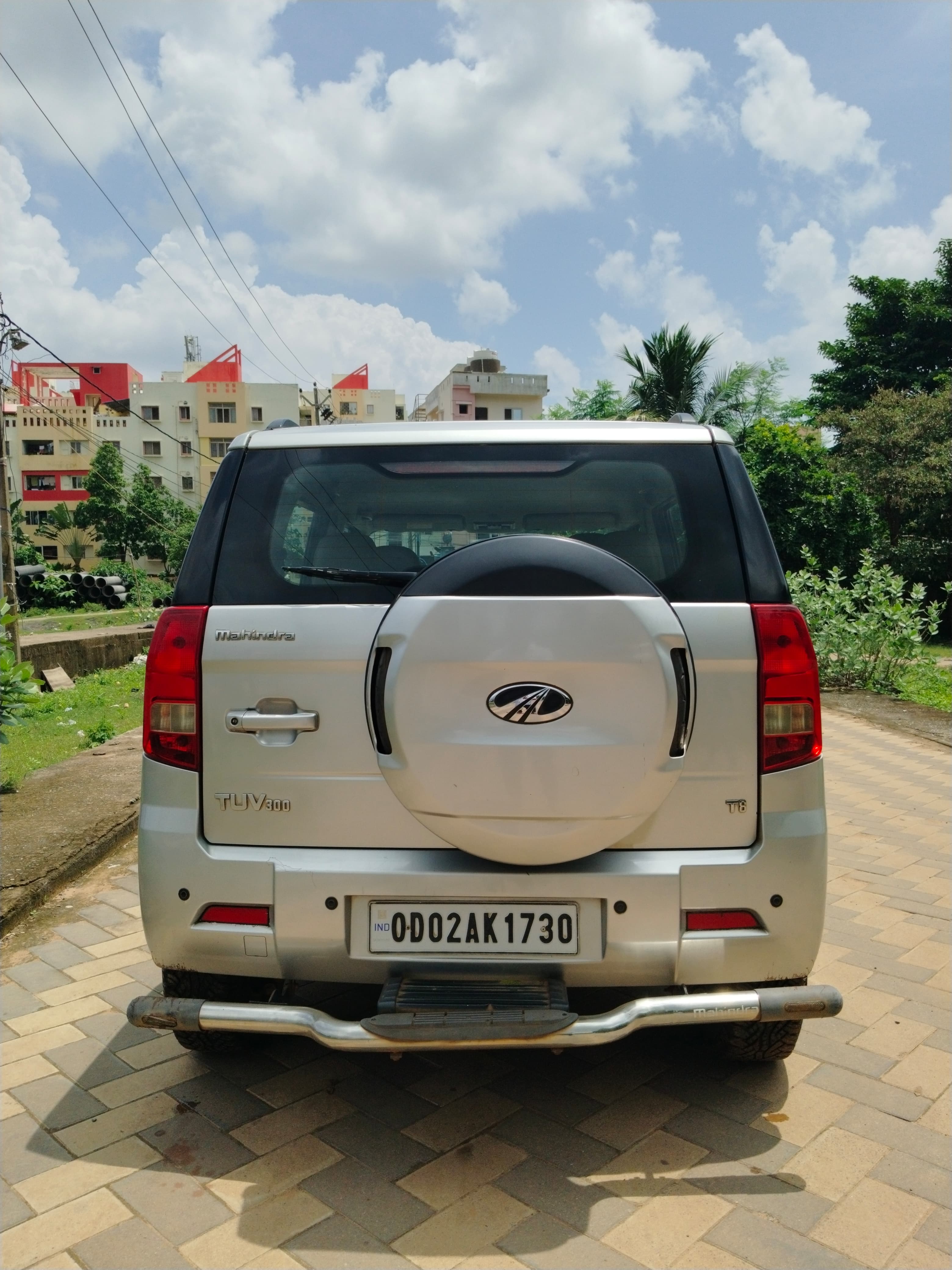 Vehicle image 11