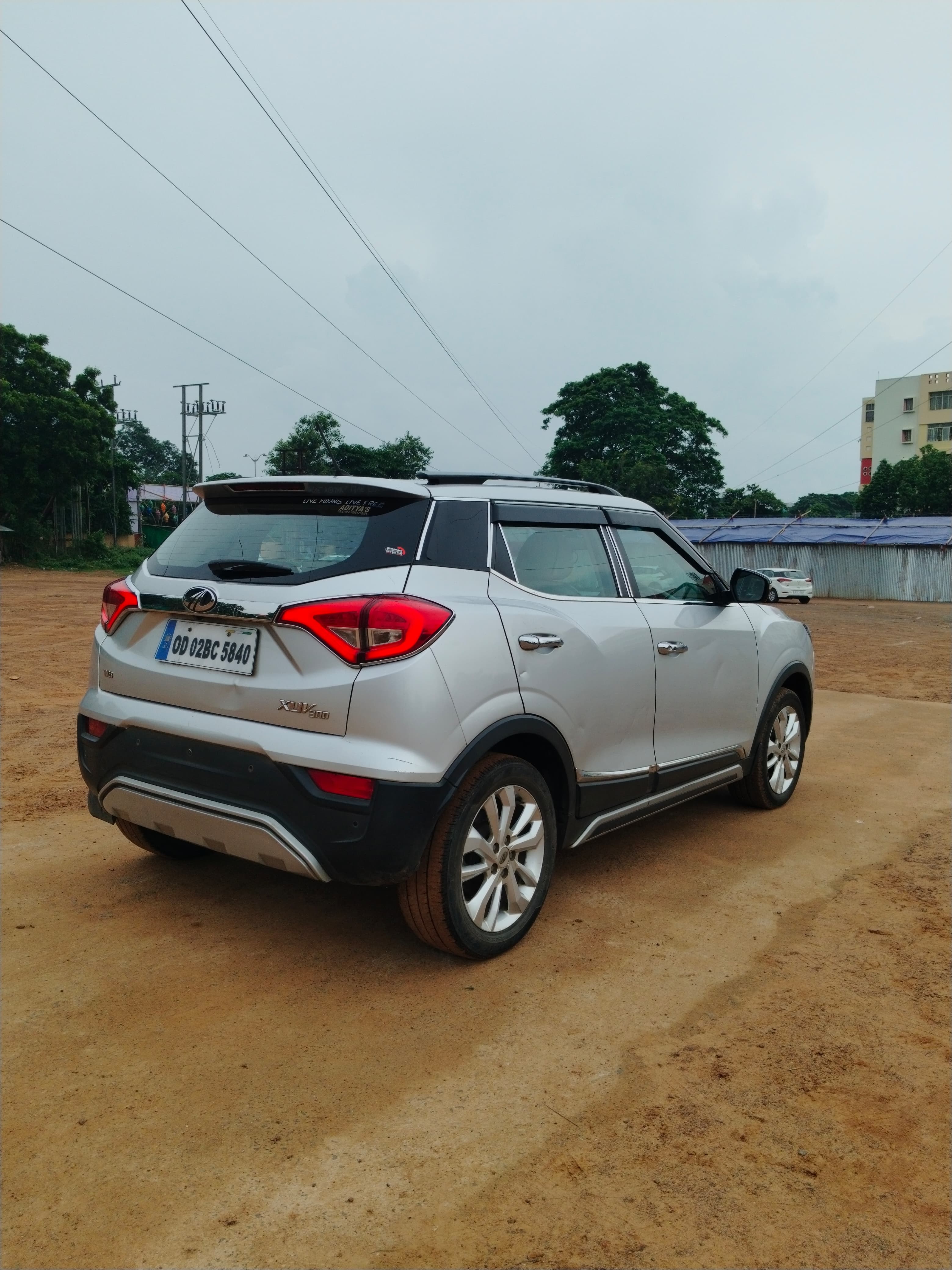 Vehicle image 2