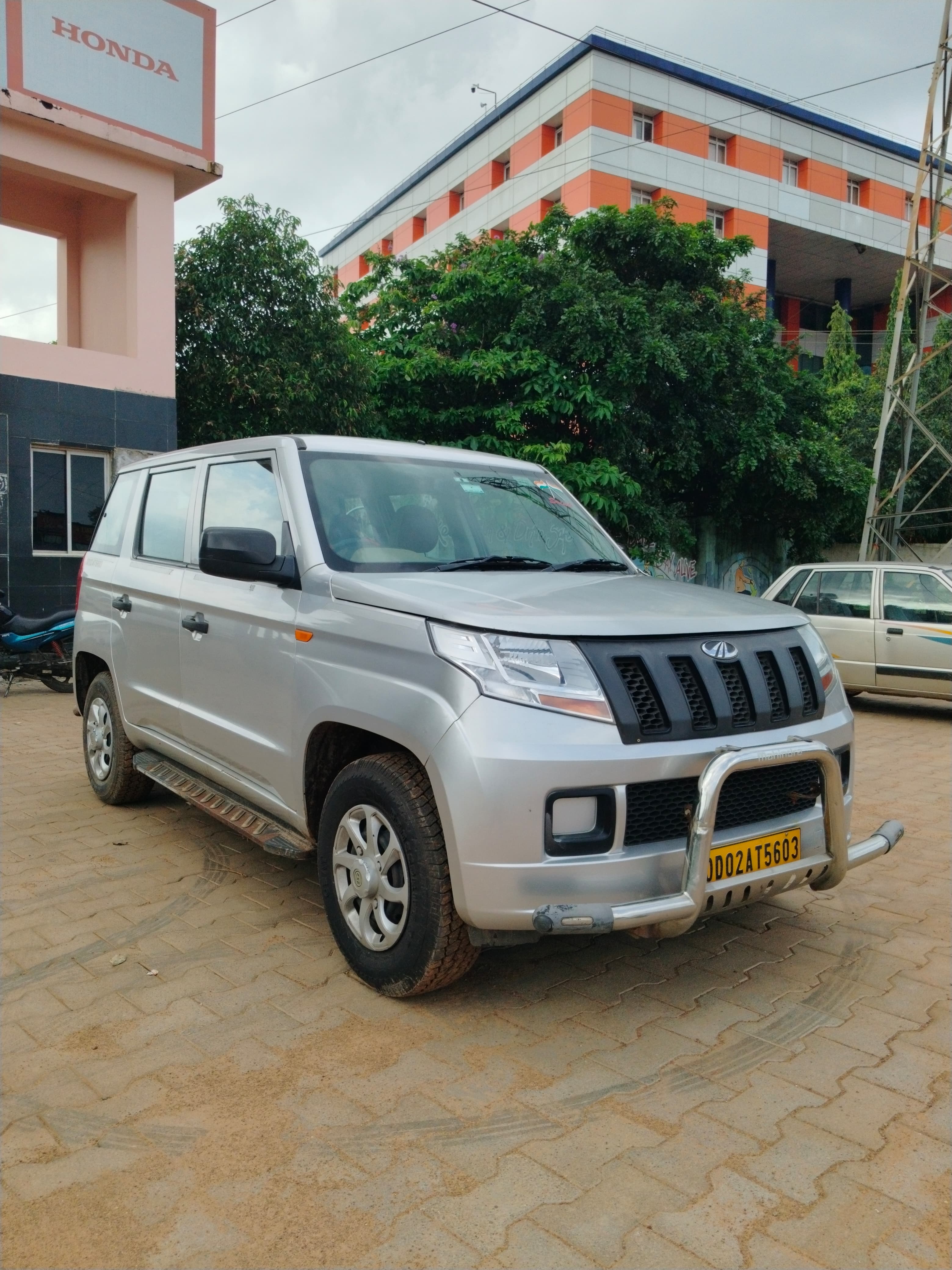 Vehicle image 2