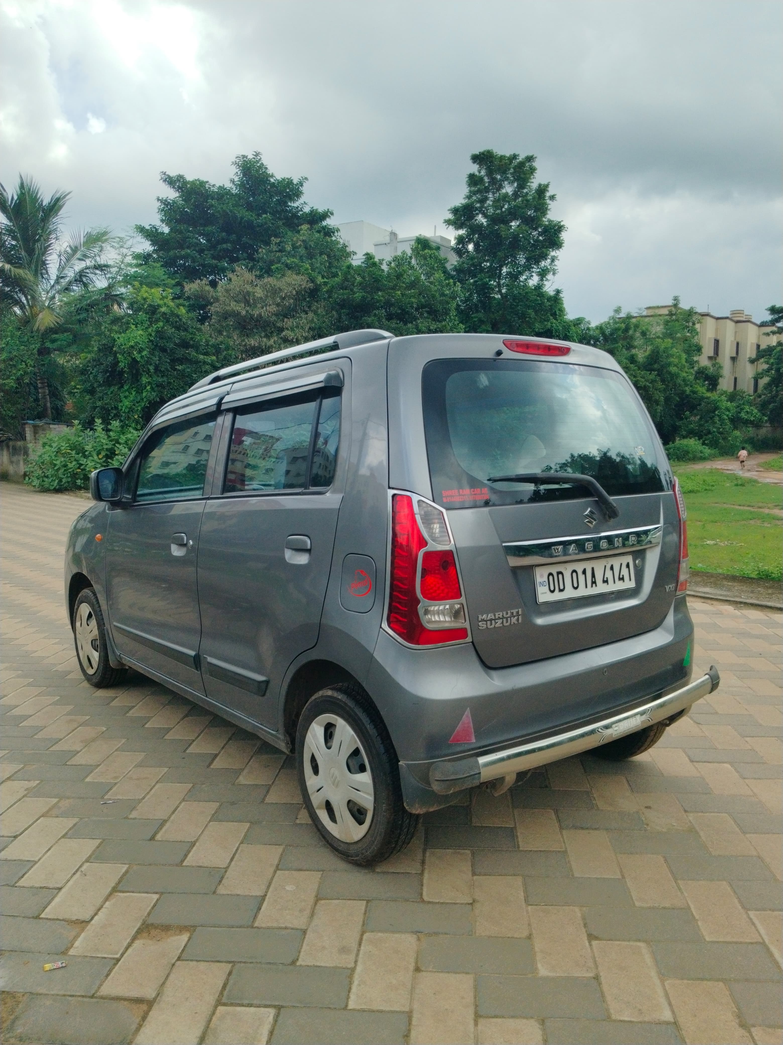 Vehicle image 9