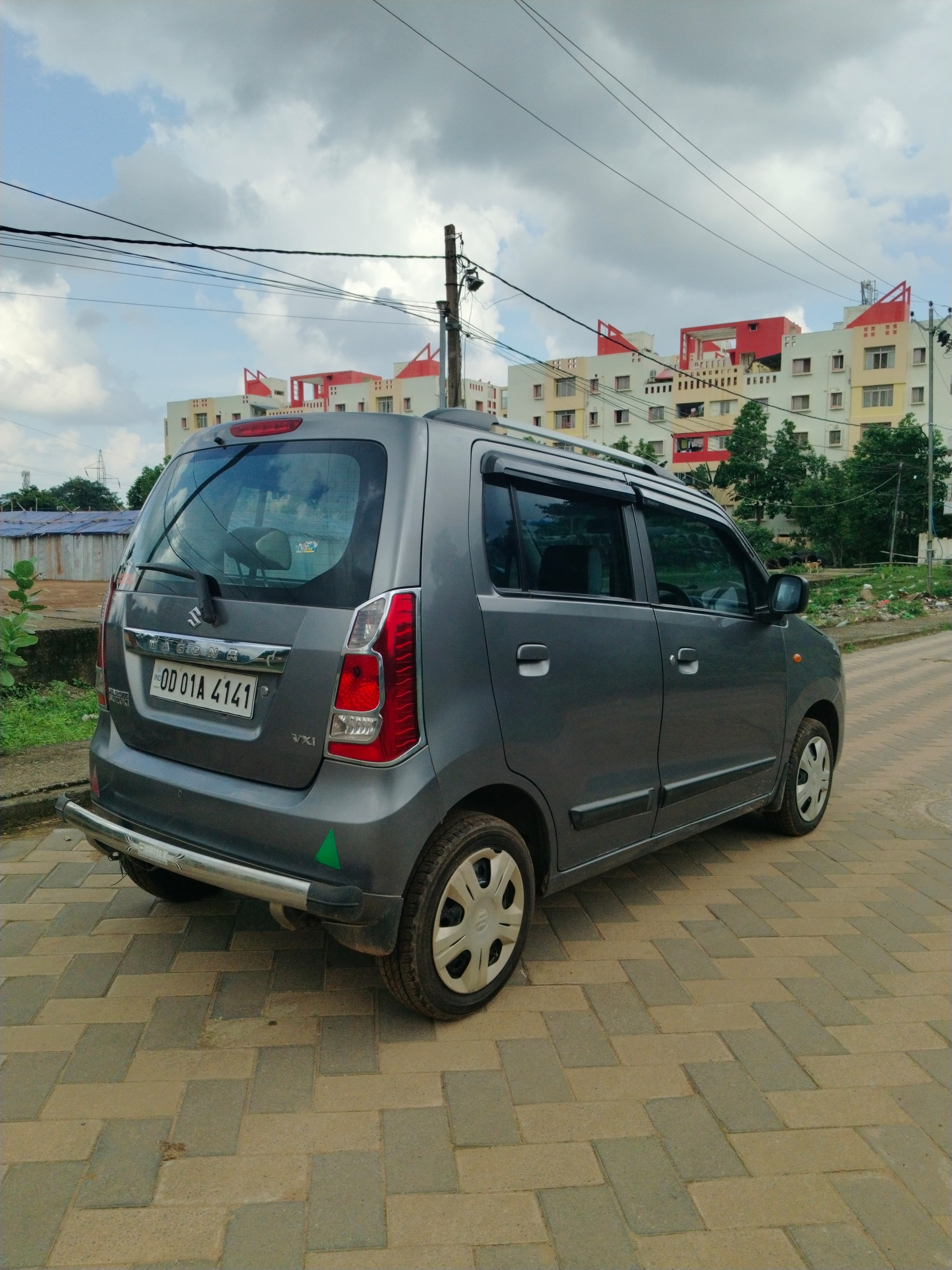 Vehicle image 4