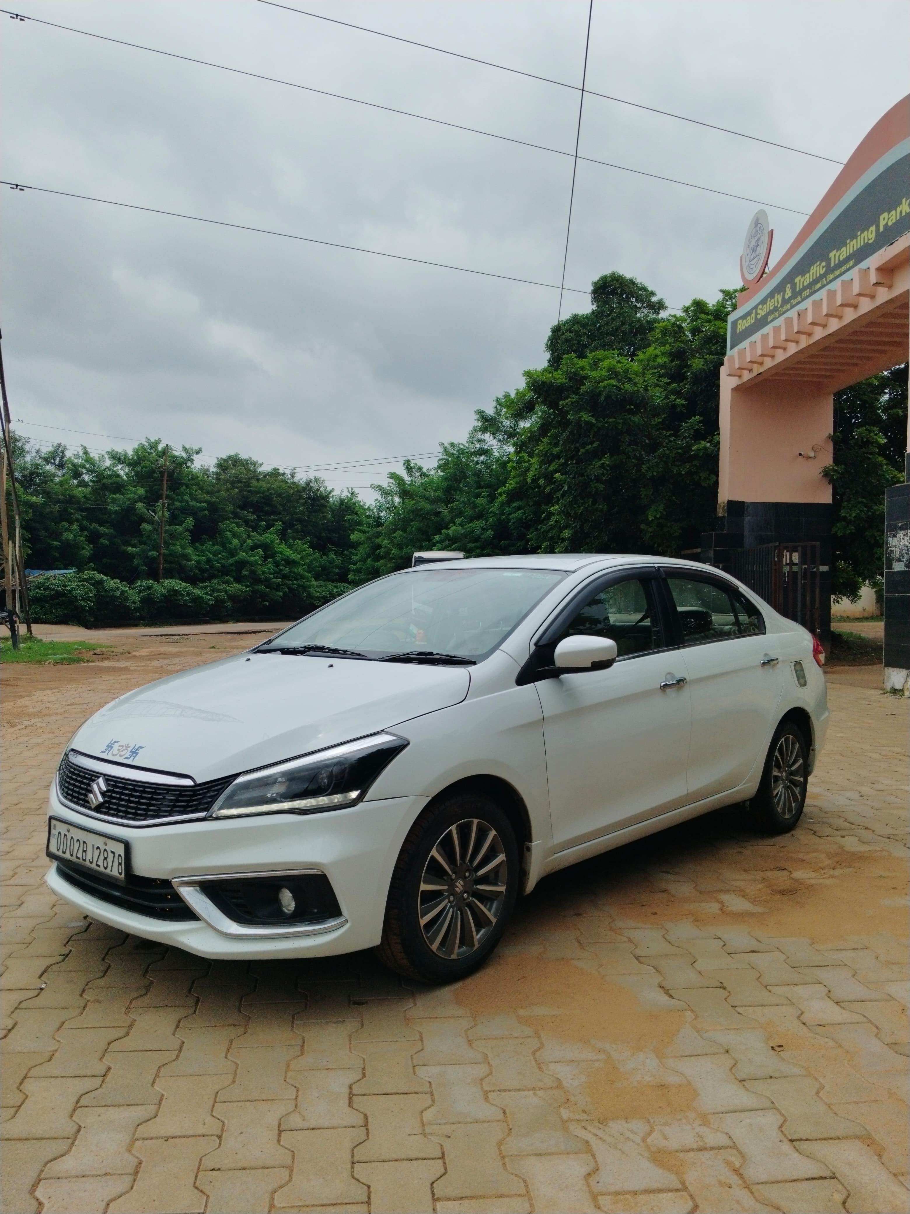 Vehicle image 9