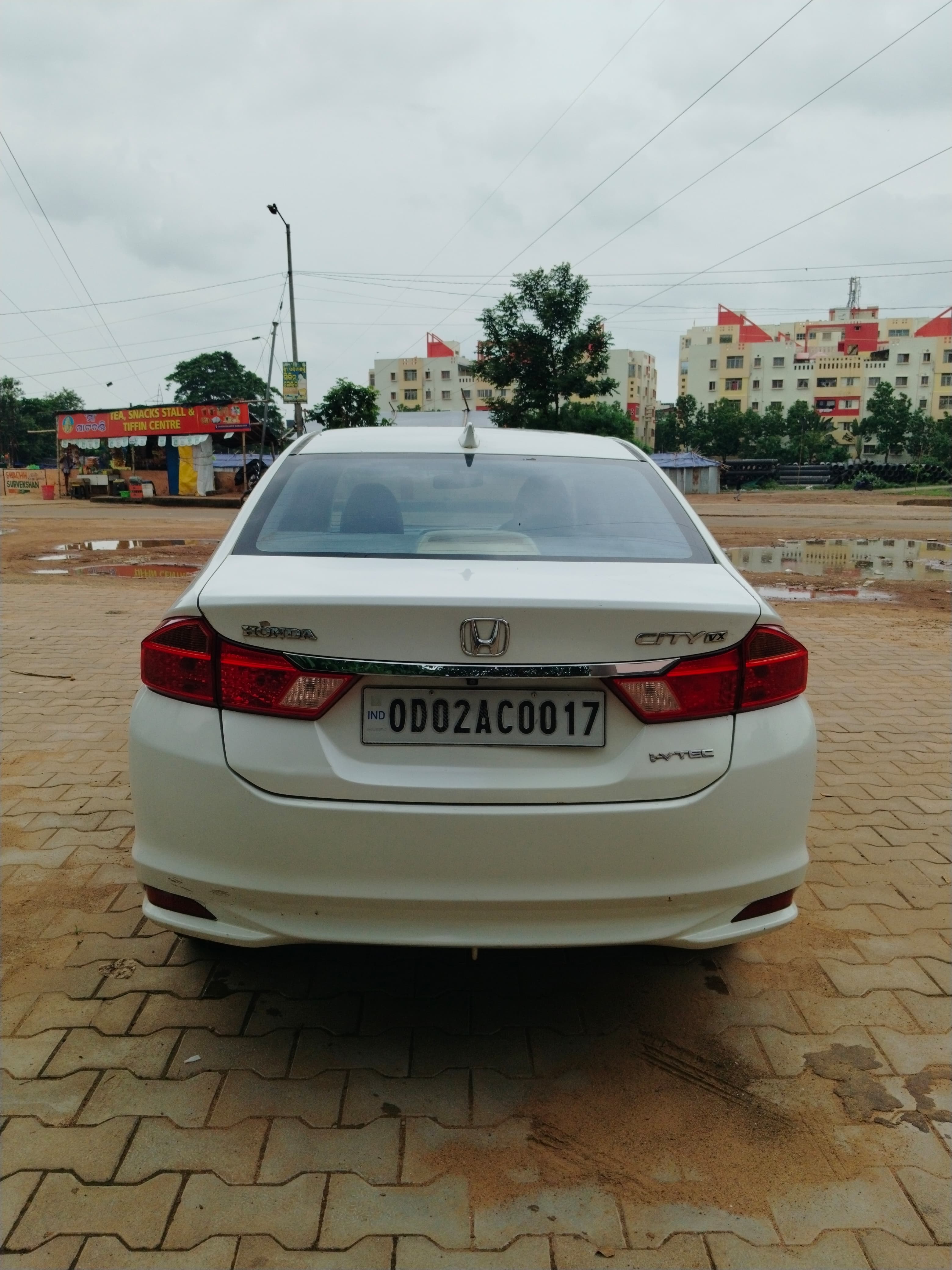 Vehicle image 11