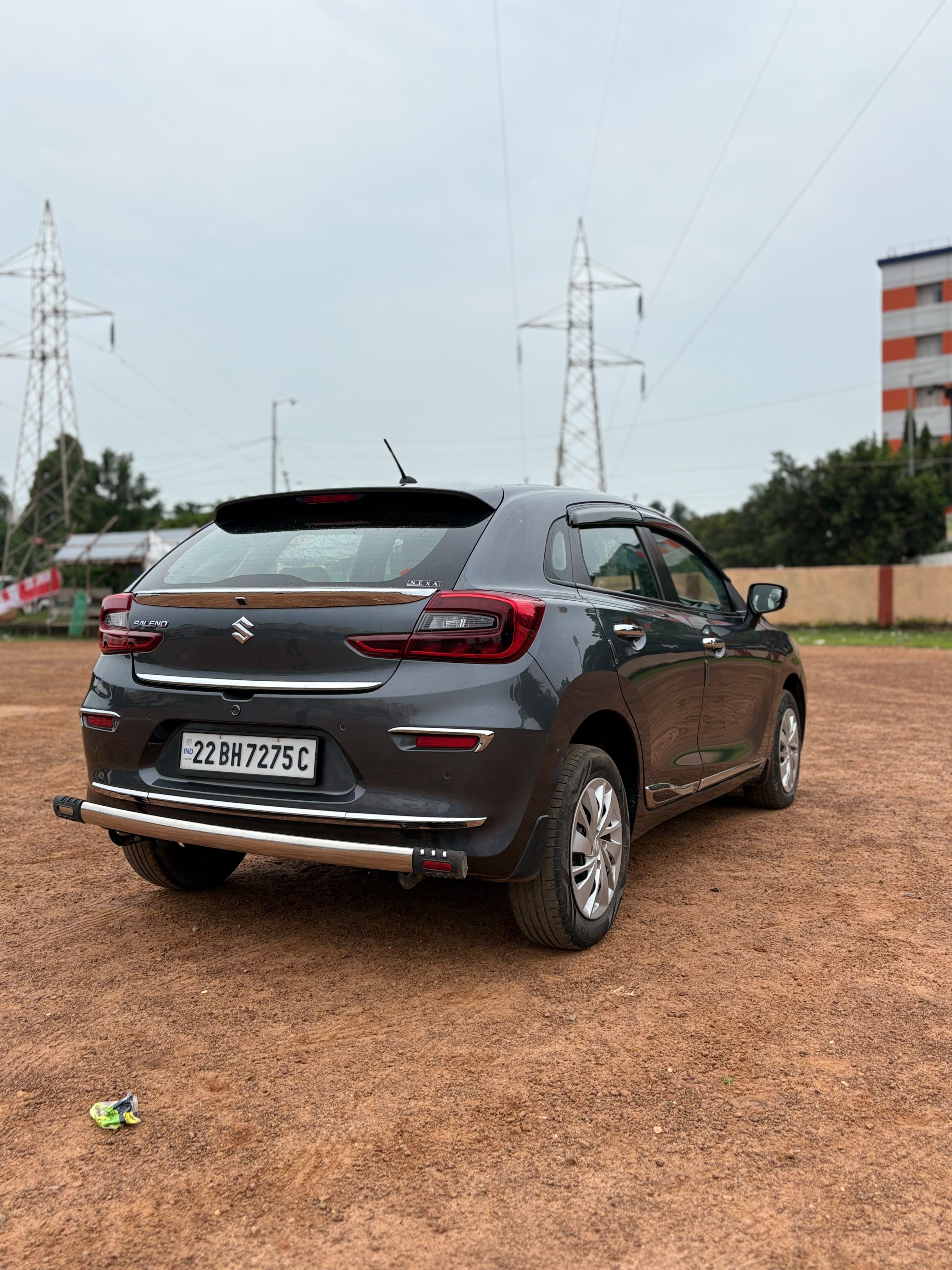 Vehicle image 3