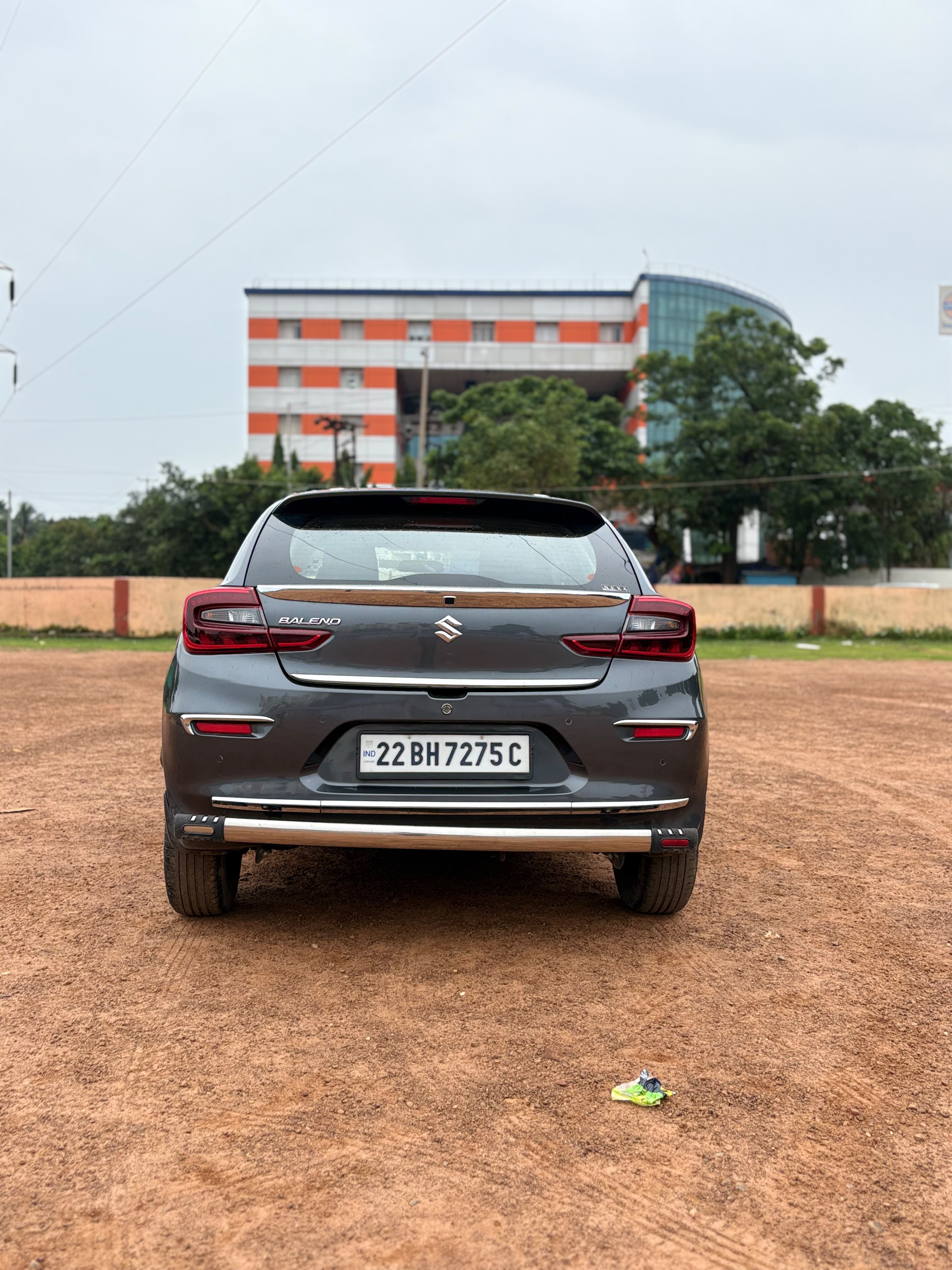 Vehicle image 9