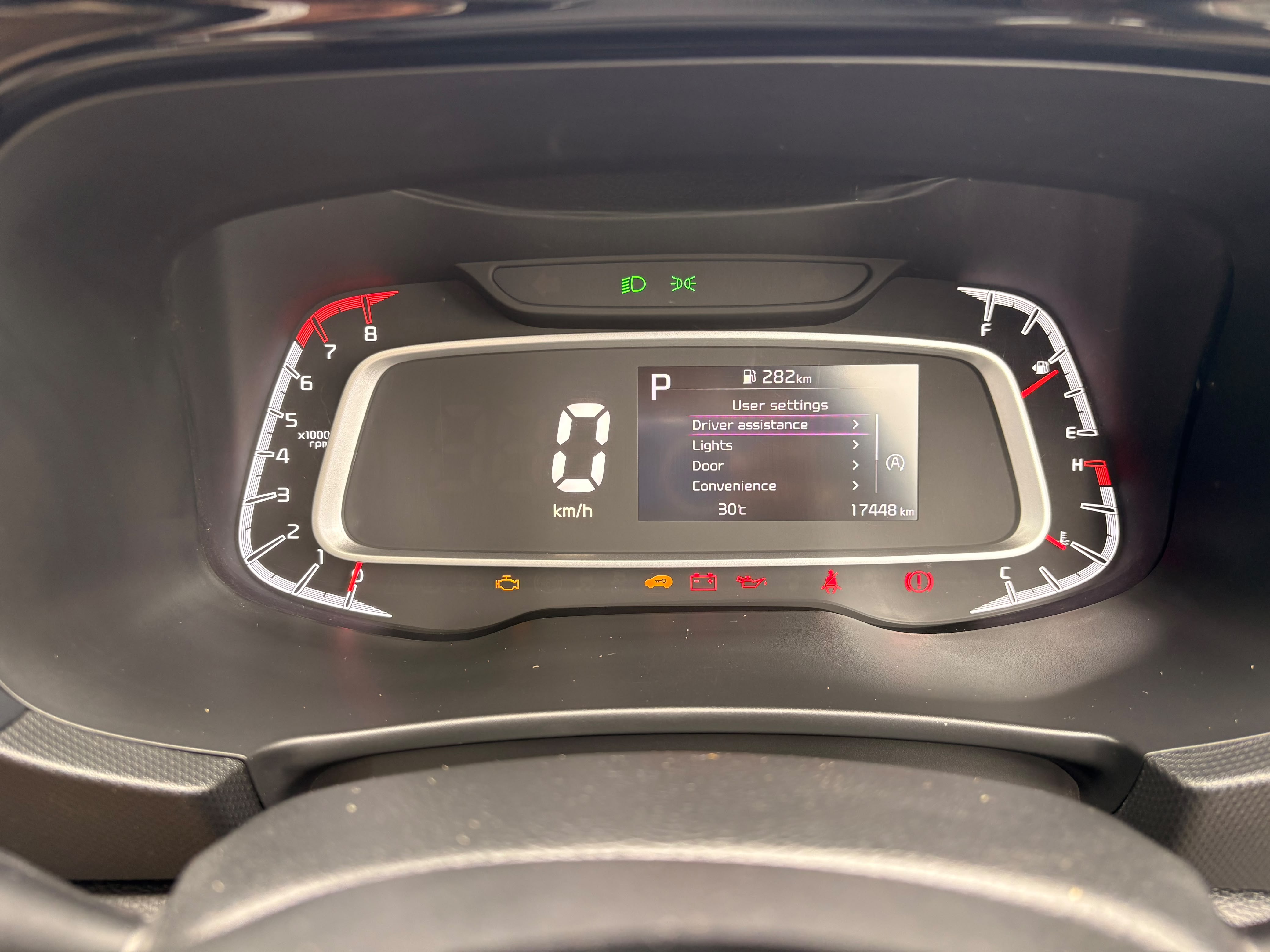 Vehicle image 6