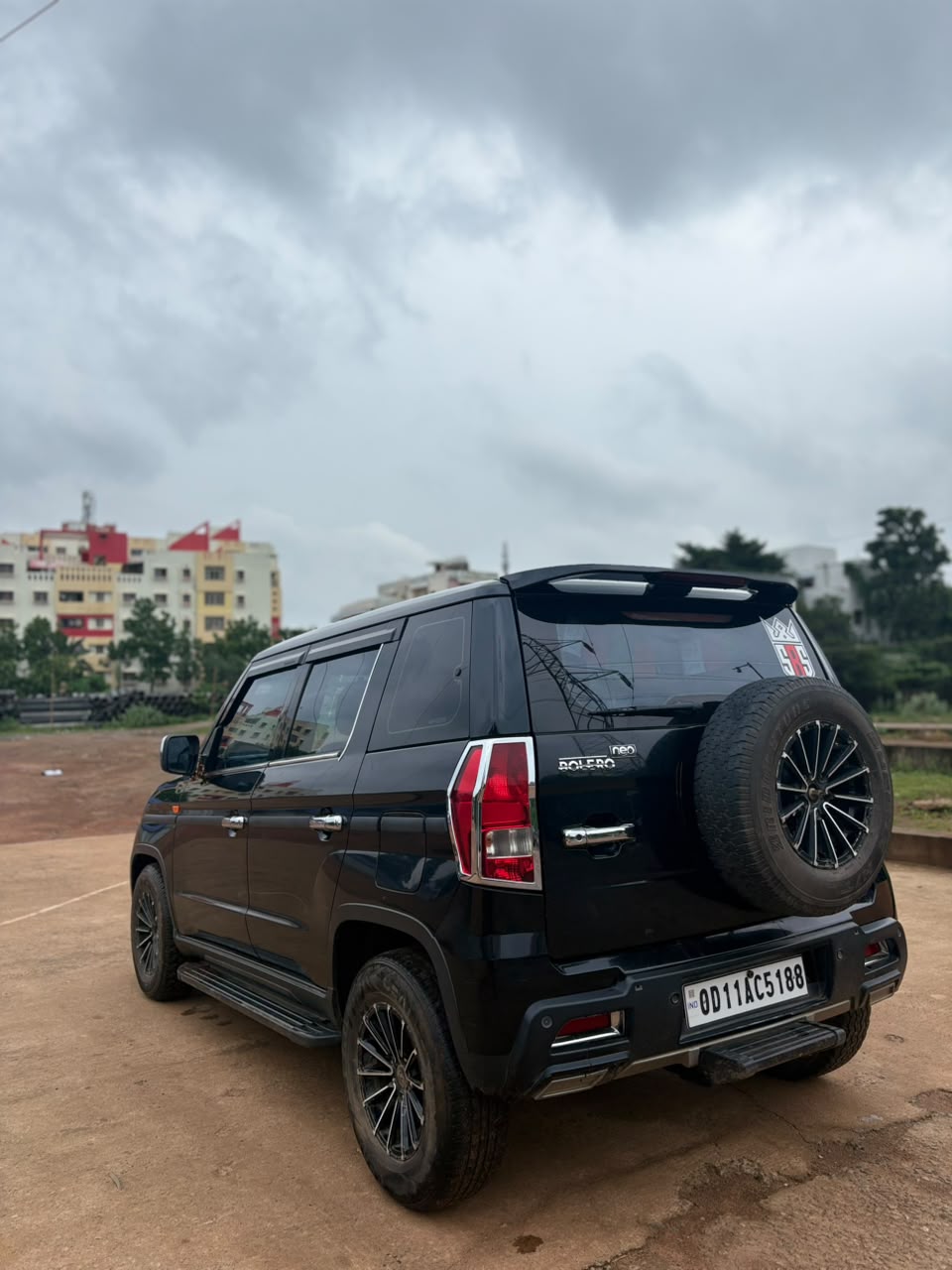 Vehicle image 9