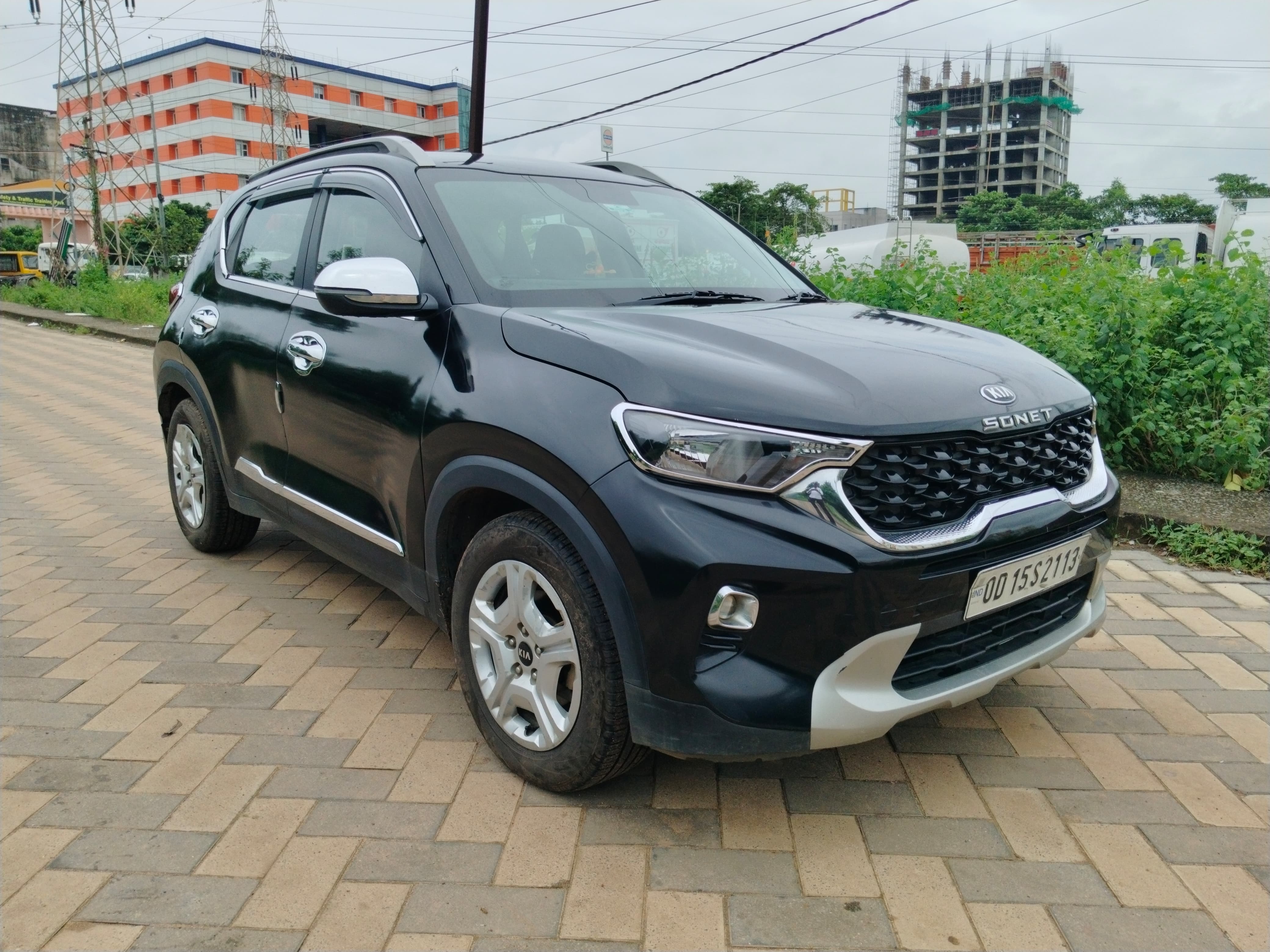Vehicle image 2