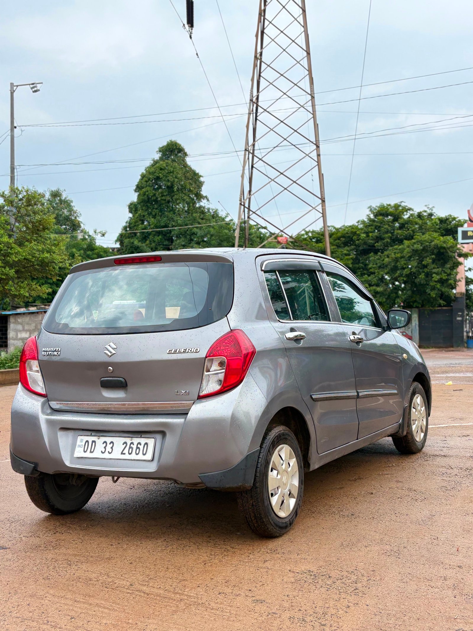 Vehicle image 8