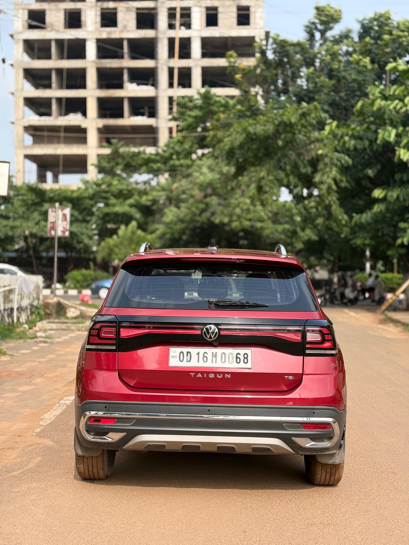 Vehicle image 8
