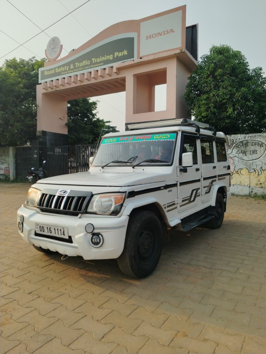 Vehicle image 9