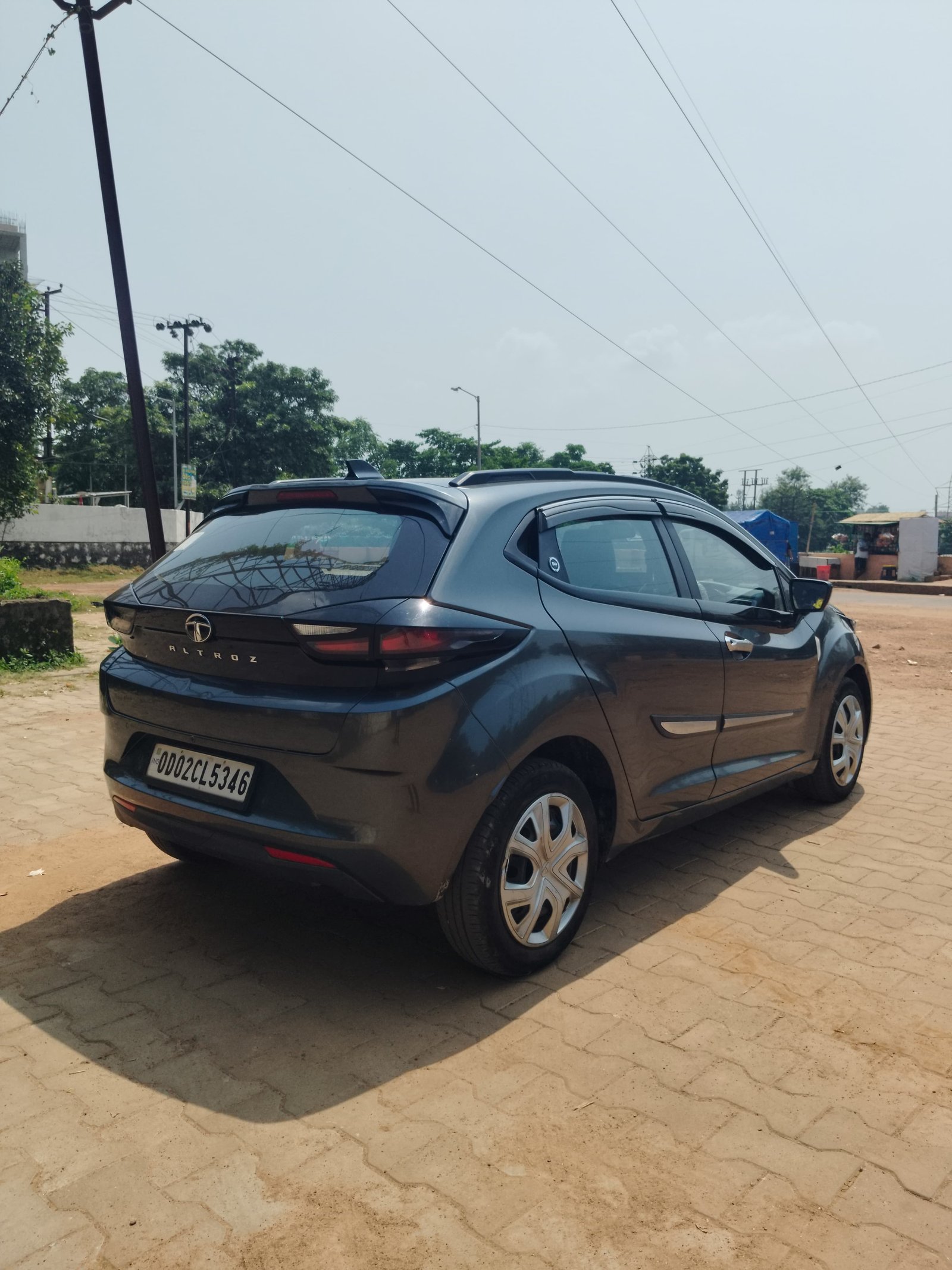Vehicle image 7