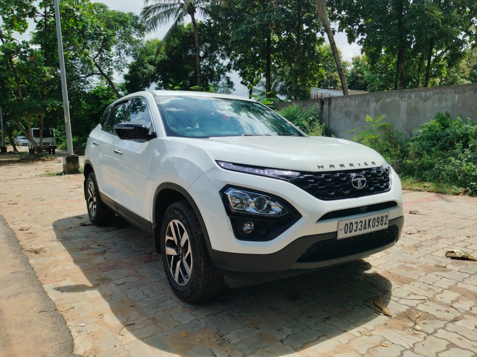Vehicle image 8