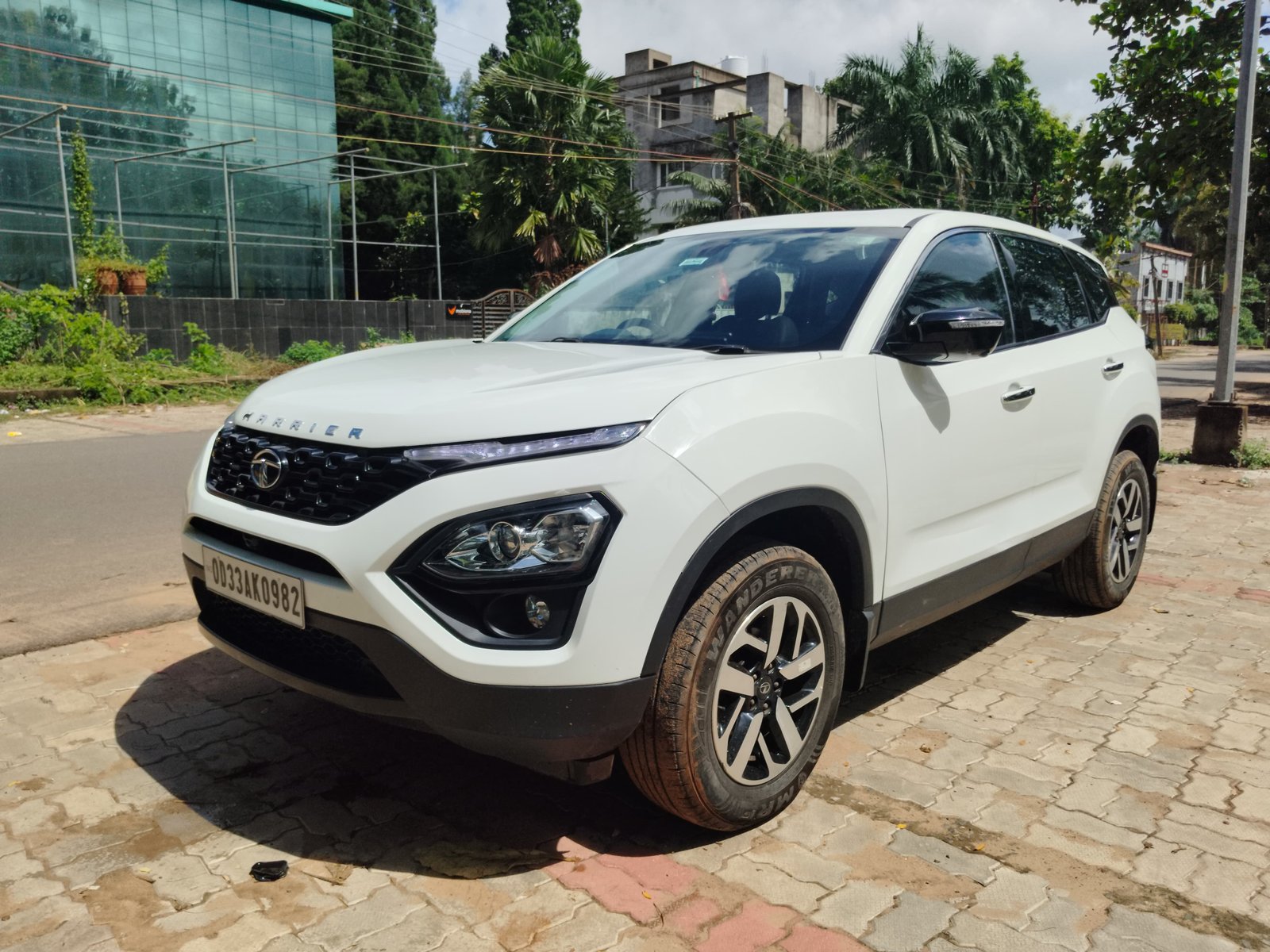 Vehicle image 7