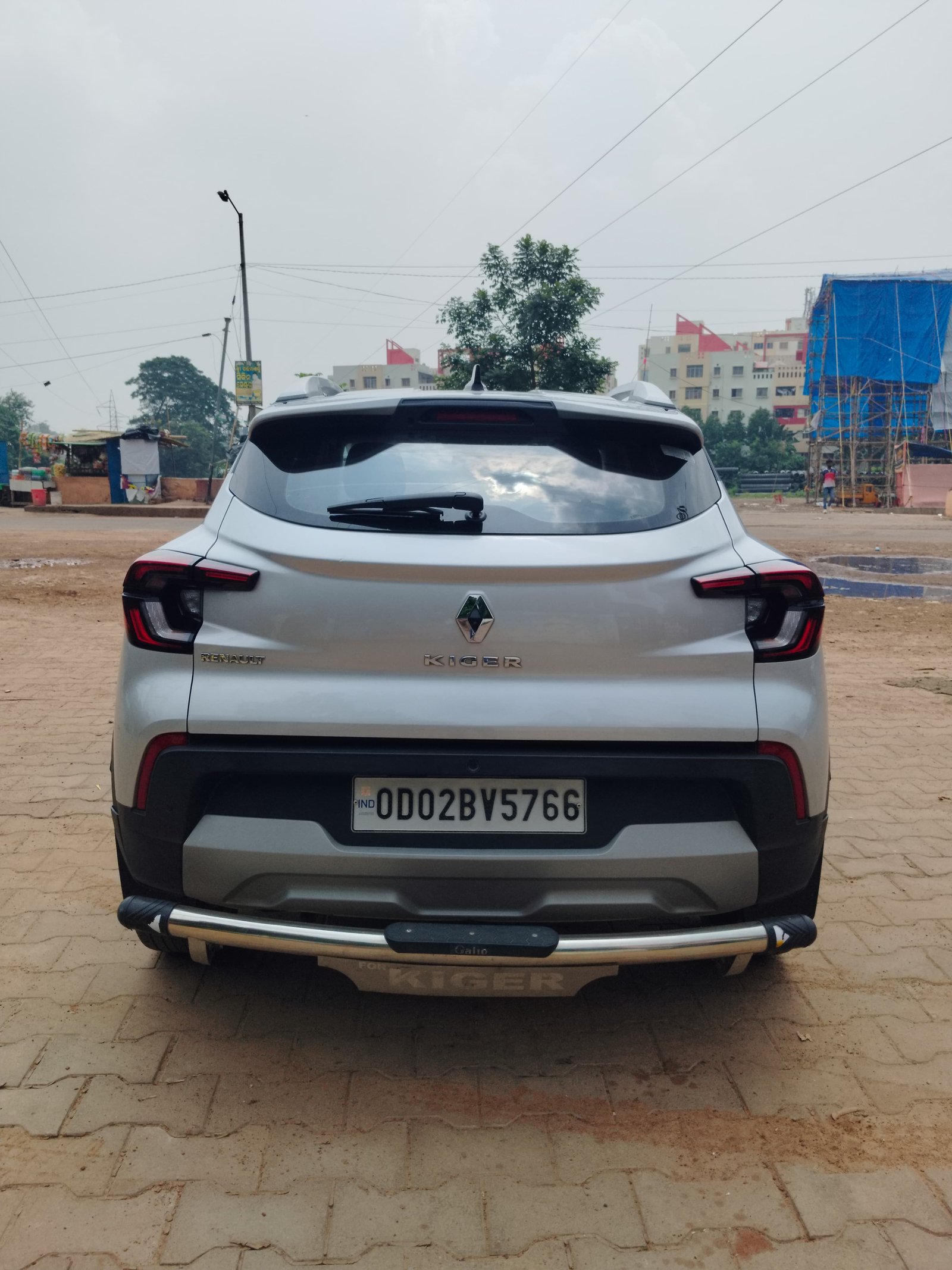 Vehicle image 20